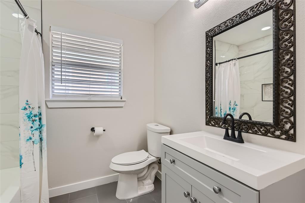 2411 S 5th ST, Austin, TX 78704