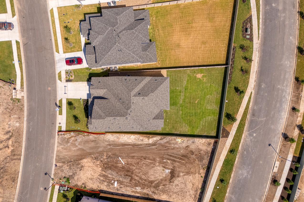 129 Las Posas DR, Liberty Hill, TX 78642