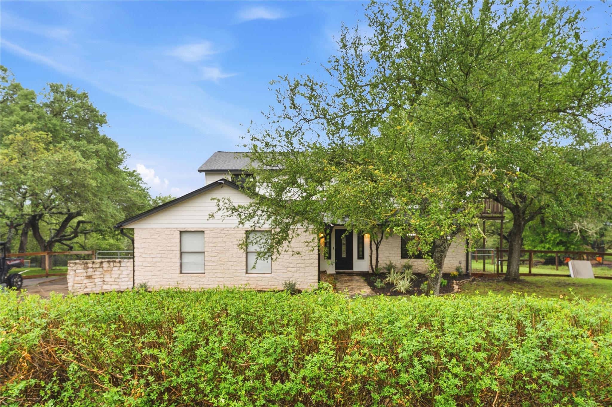 612 Canyon Rim DR, Dripping Springs, TX 78620