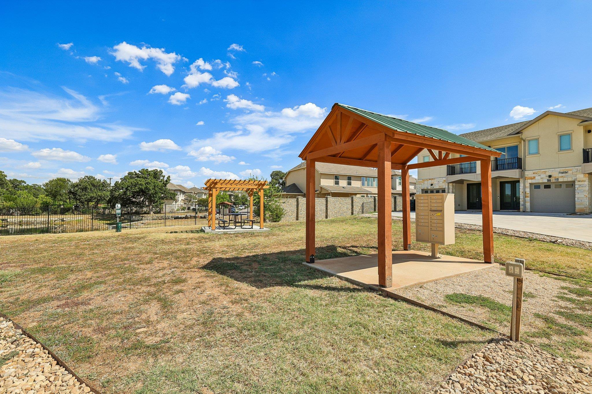 202 Tesla CIR, Round Rock, TX 78681