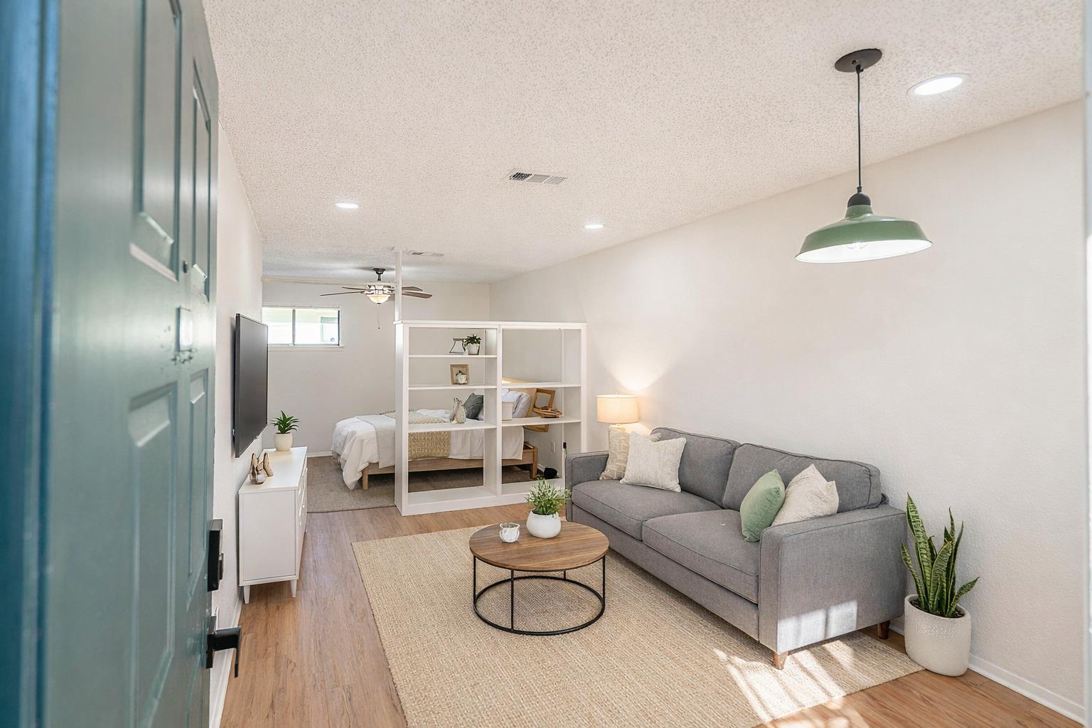 4701 Red River ST #102, Austin, TX 78751