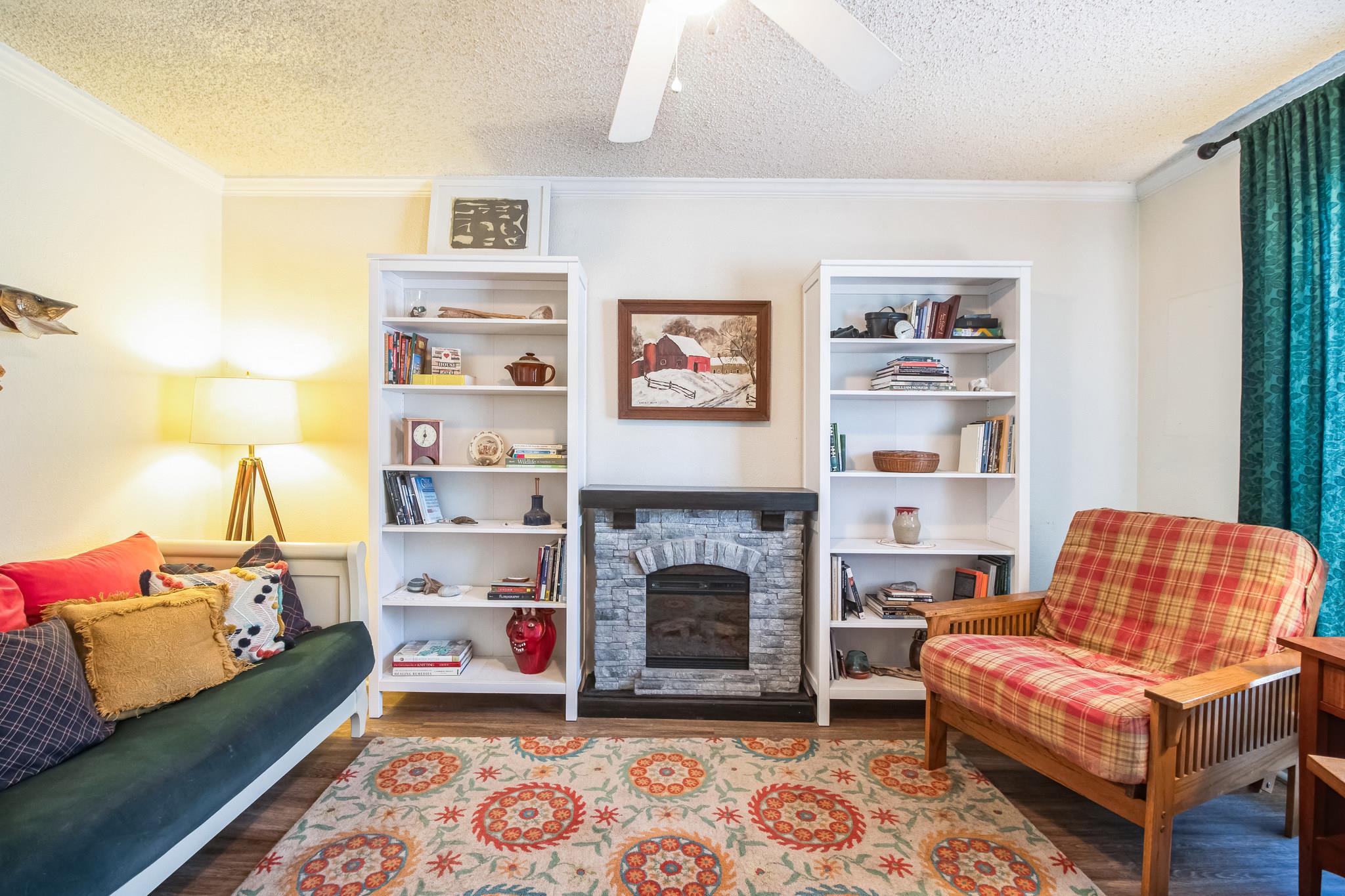3008 Whisper Oaks LN #B, Georgetown, TX 78628