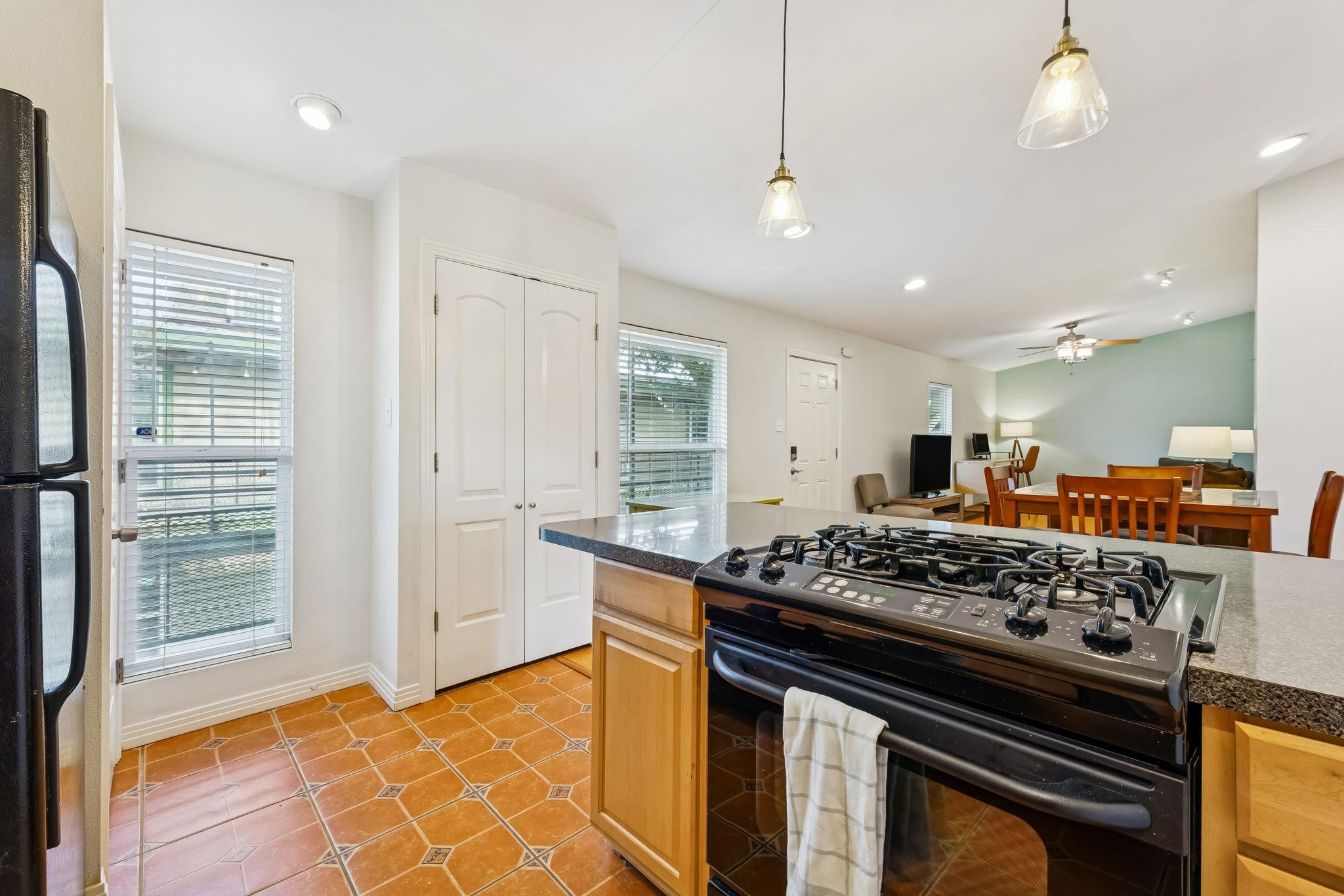 2021 Bluebonnet LN #210, Austin, TX 78704