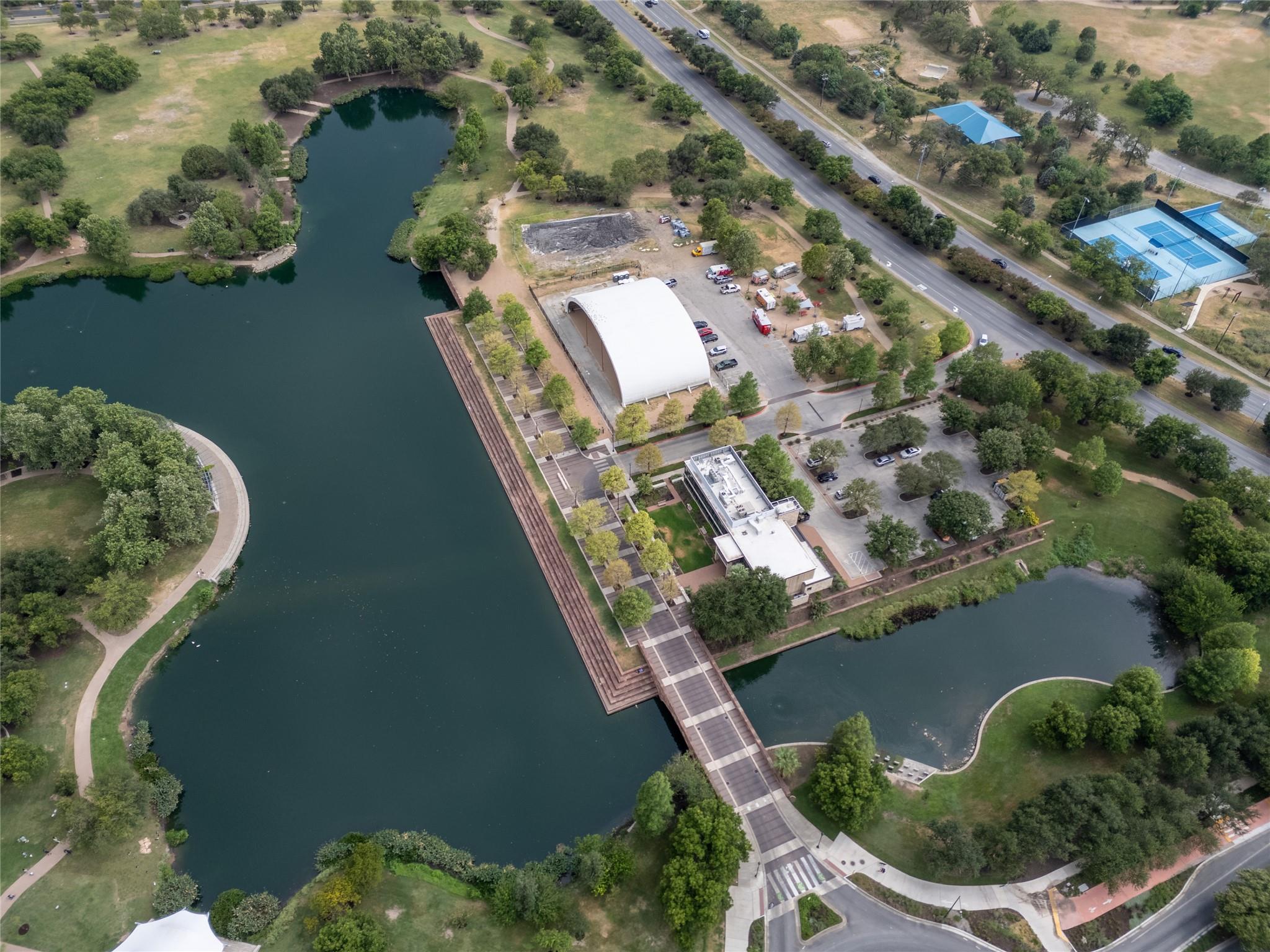 1701 Simond Ave #302, Austin, TX 78723