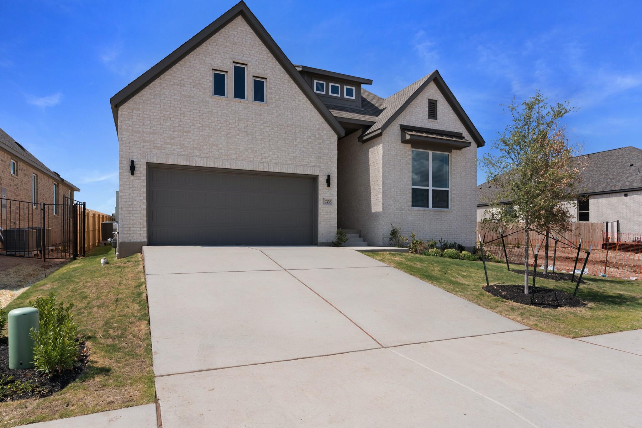 208 Montecido DR, Liberty Hill, TX 78642