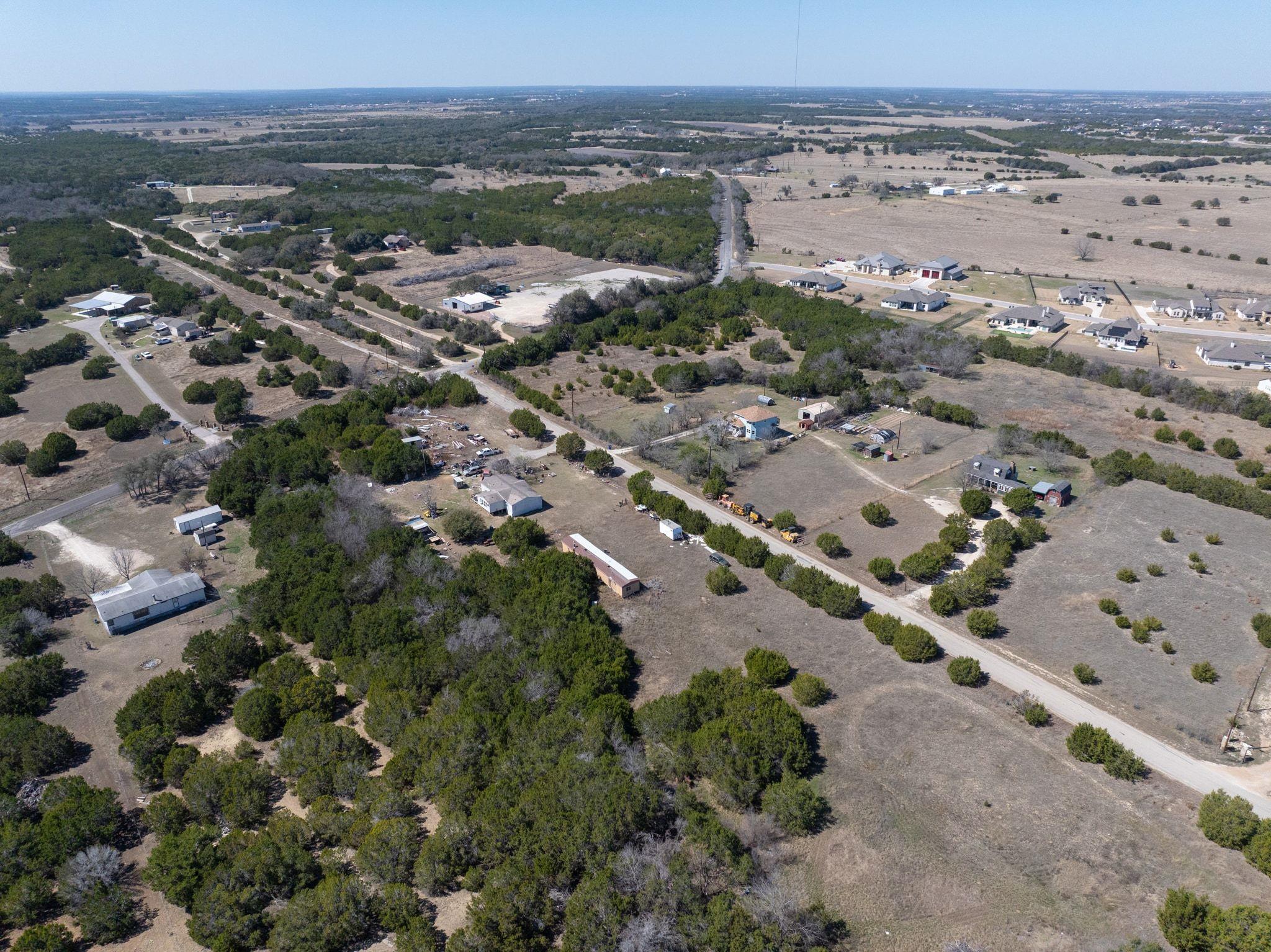 100 Phillip LN, Liberty Hill, TX 78642