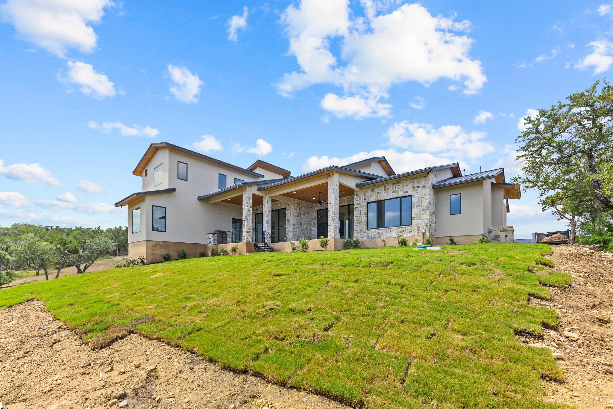 8109 Kuhn DR, Austin, TX 78736