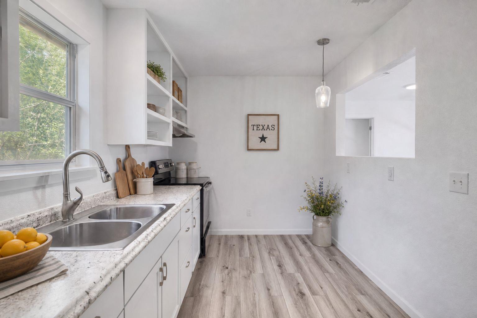 270 Kelley RD W, Bastrop, TX 78602