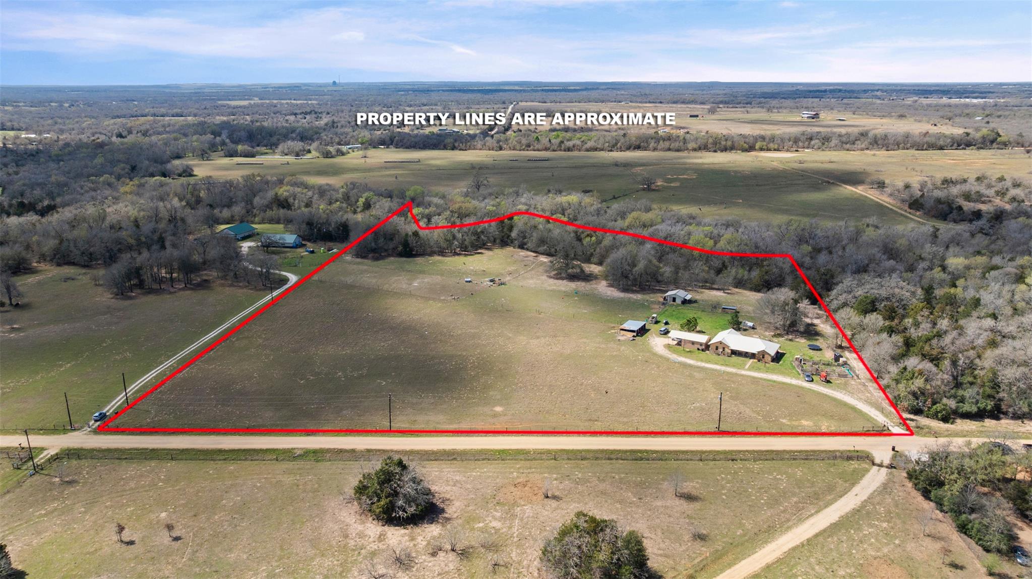 1102 Fairview DR, Rockdale, TX 76567