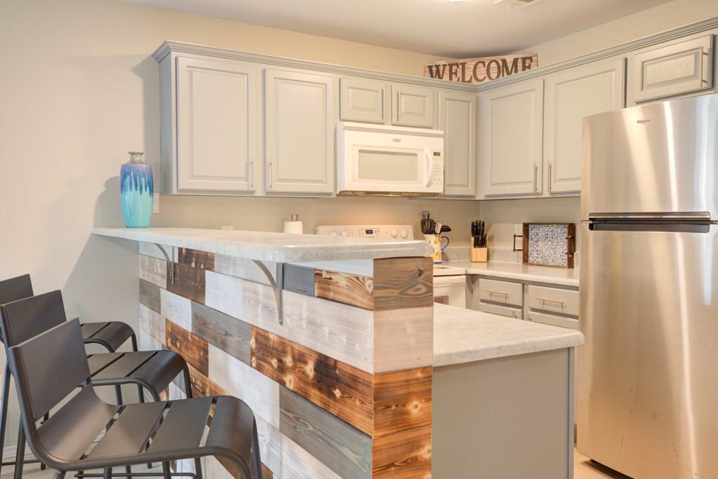 730 E Mather St #J202, New Braunfels, TX 78130