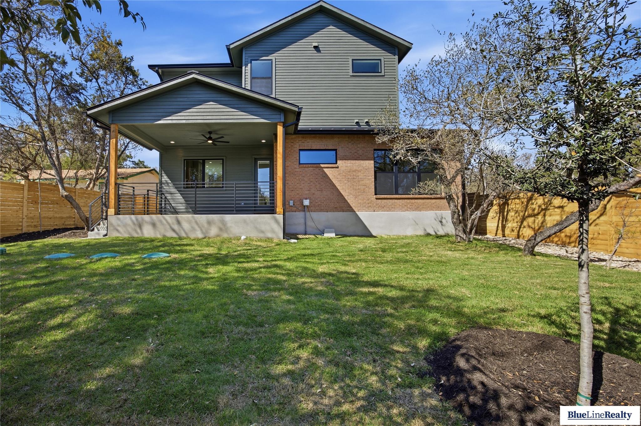 18305 Lake Oaks DR, Jonestown, TX 78645