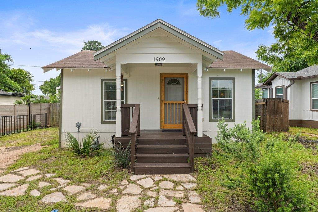 1909 College ROW, Austin, TX 78702