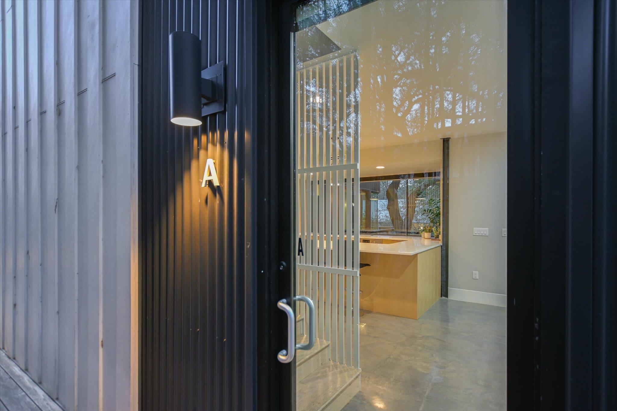 1325 Bonham TER #A, Austin, TX 78704