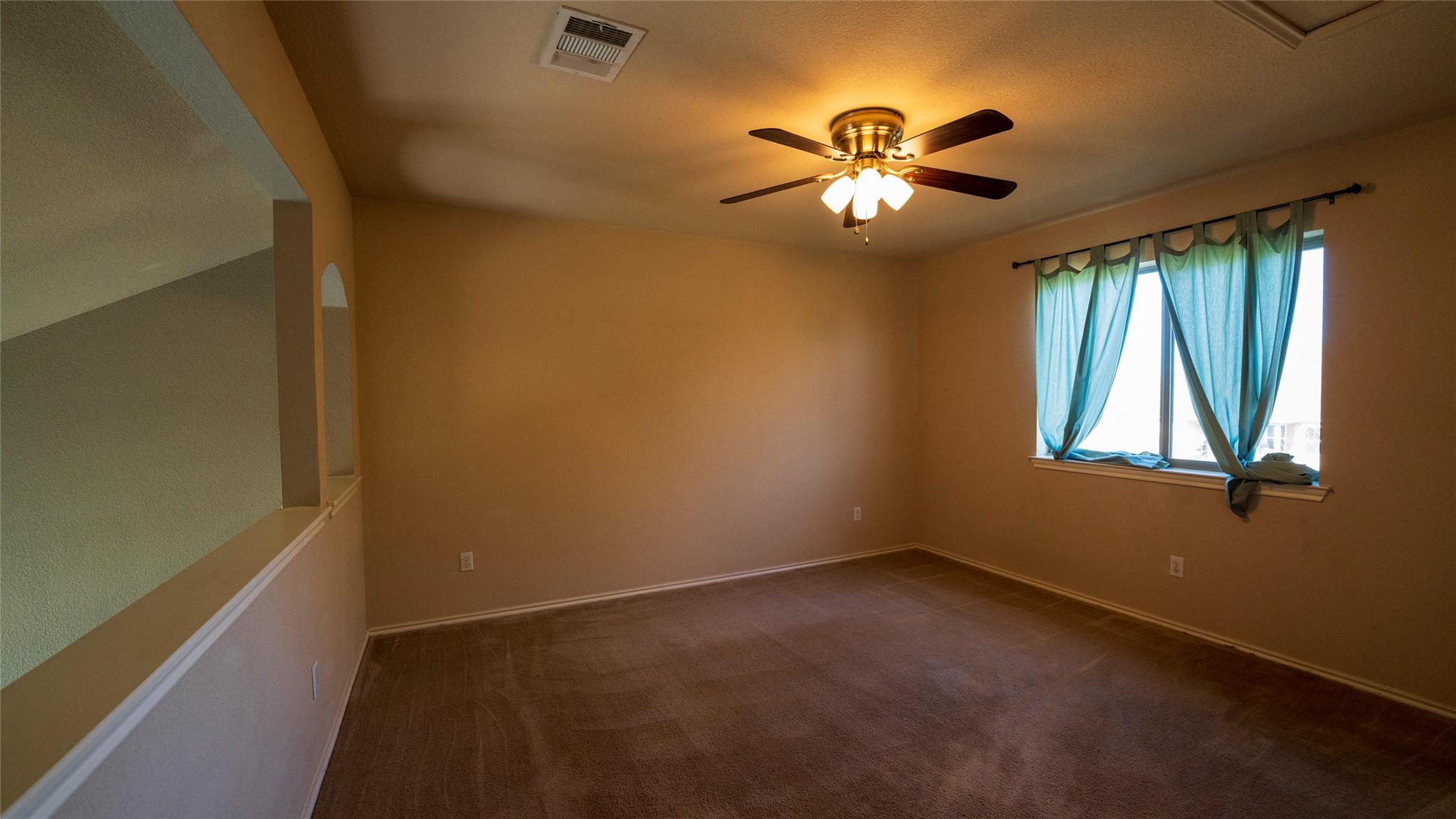 1576 Twin CV, Kyle, TX 78640