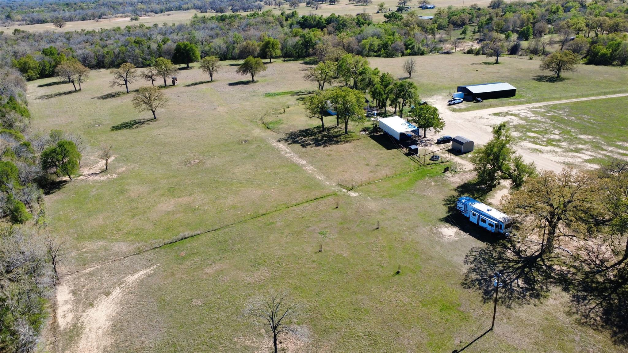 1042 Los Ranchitos RD, Cameron, TX 76567