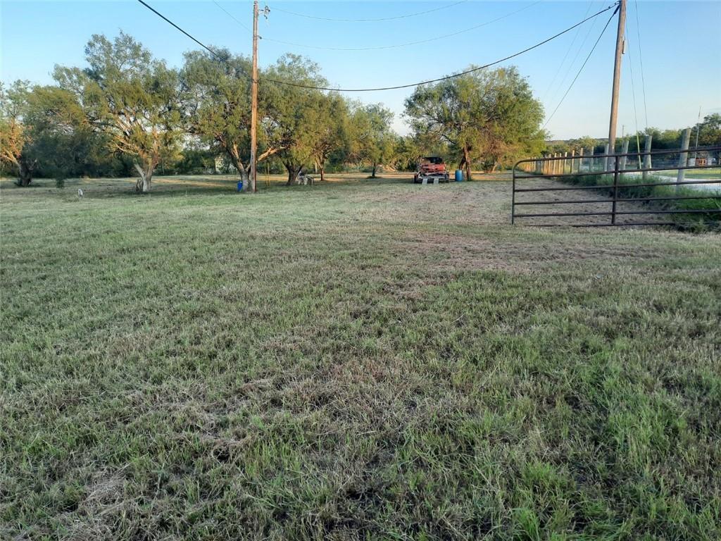 118 Valerie LN, Dale, TX 78616