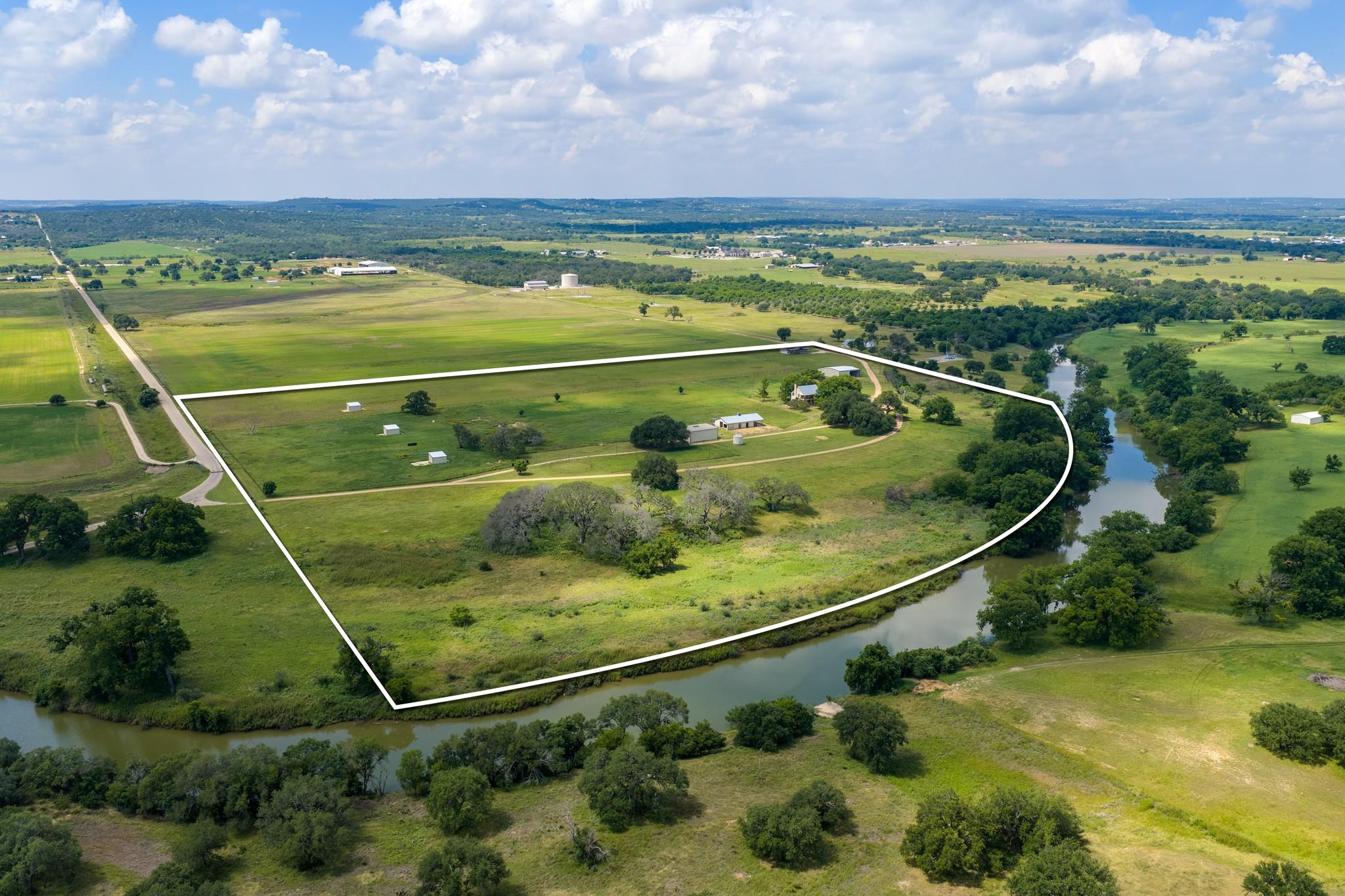 249 Eureka LN, Fredericksburg, TX 78624