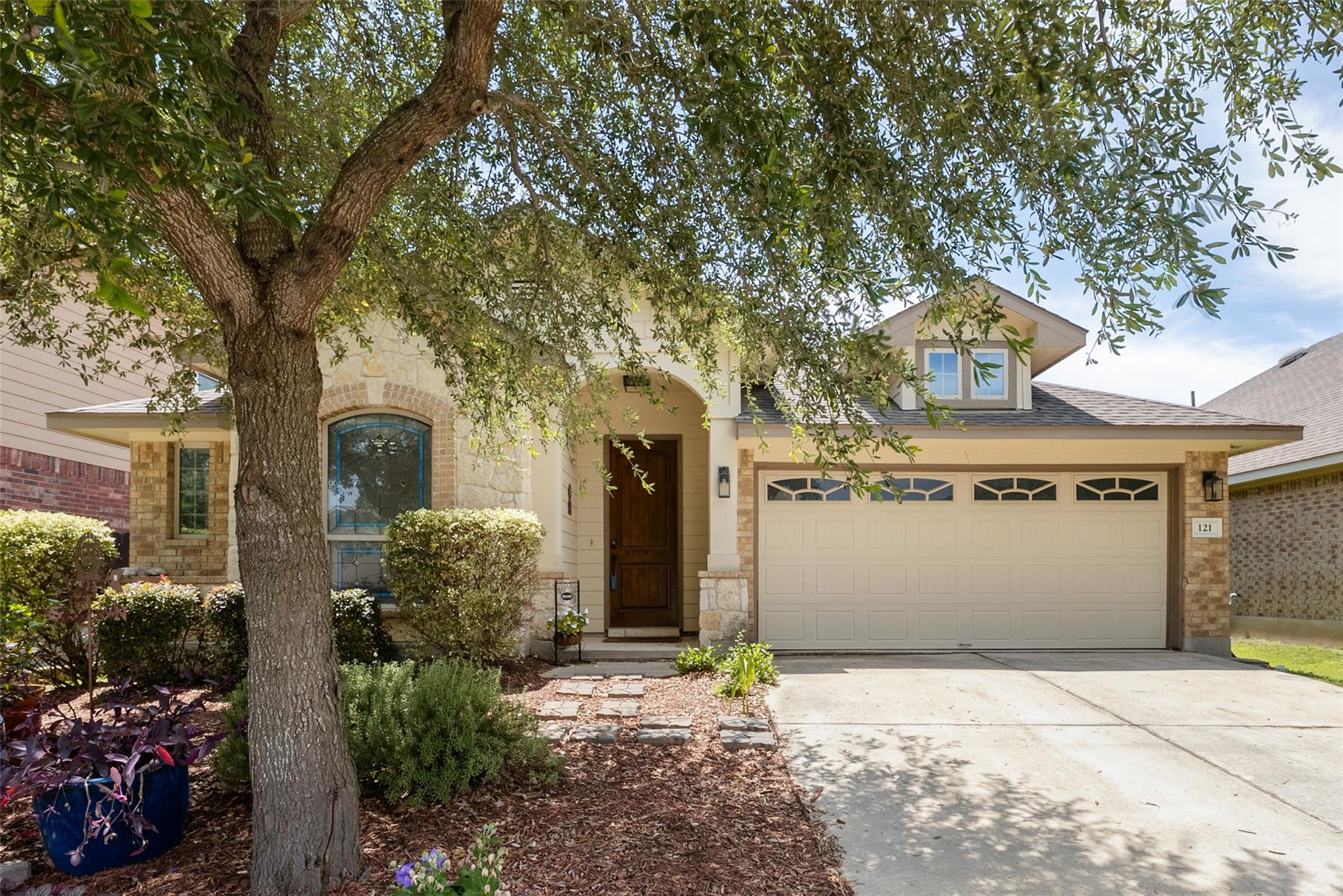 121 Pincea PL, San Marcos, TX 78666
