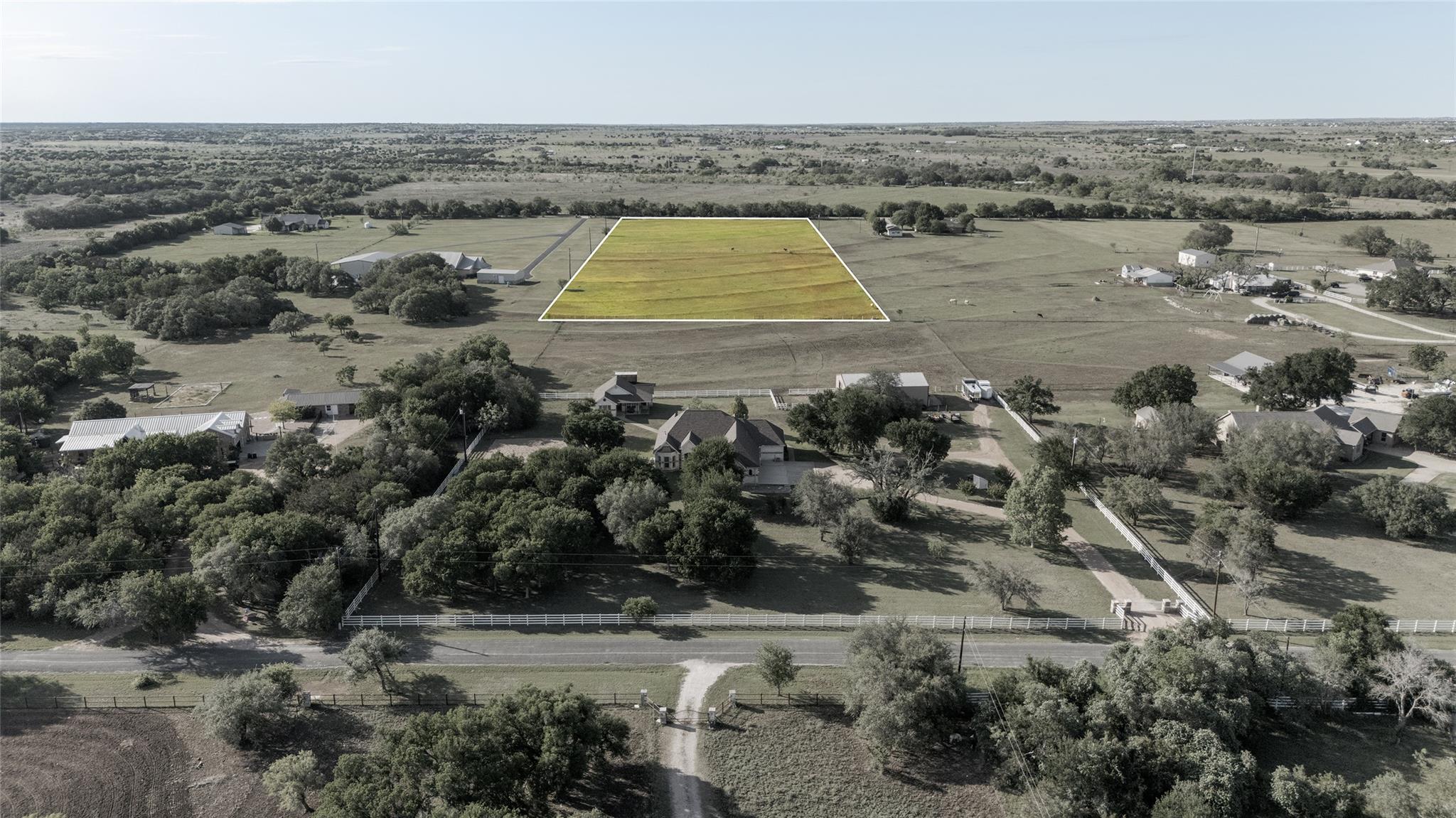 134 Creekside DR, Liberty Hill, TX 78642