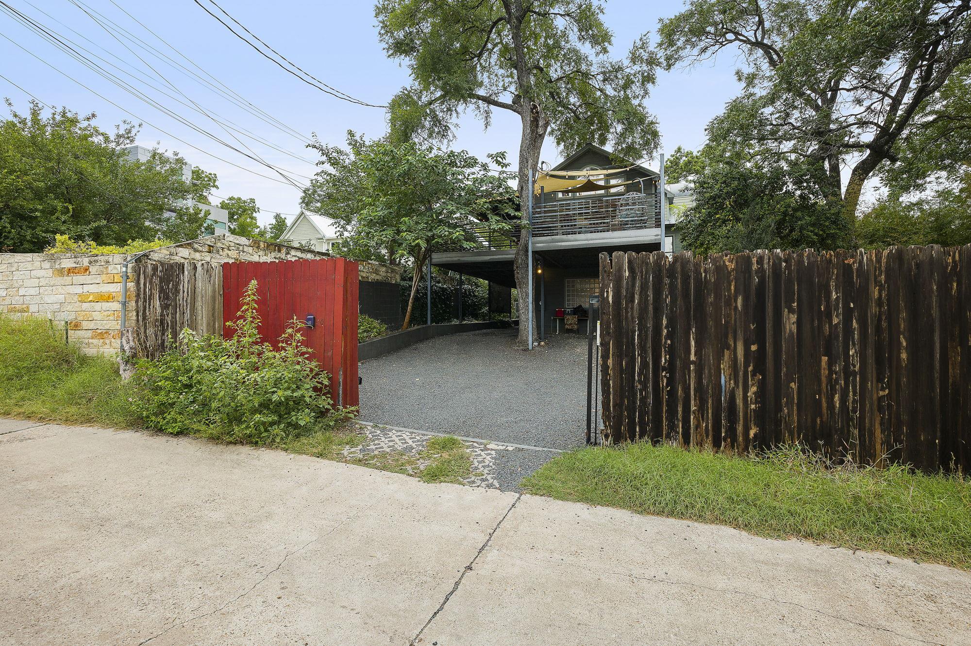 1007 E 8th ST, Austin, TX 78702