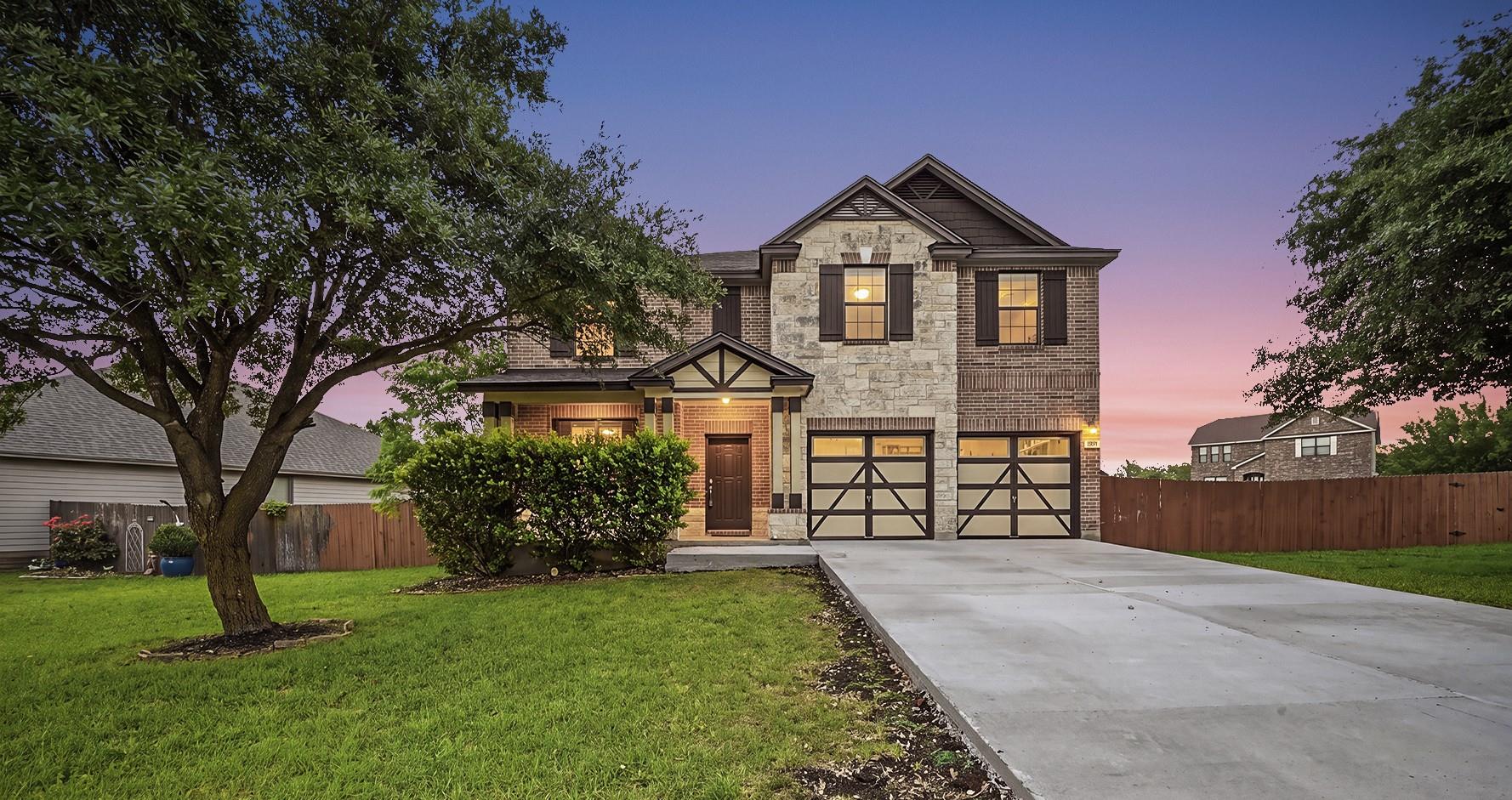 380 Apricot DR, Kyle, TX 78640