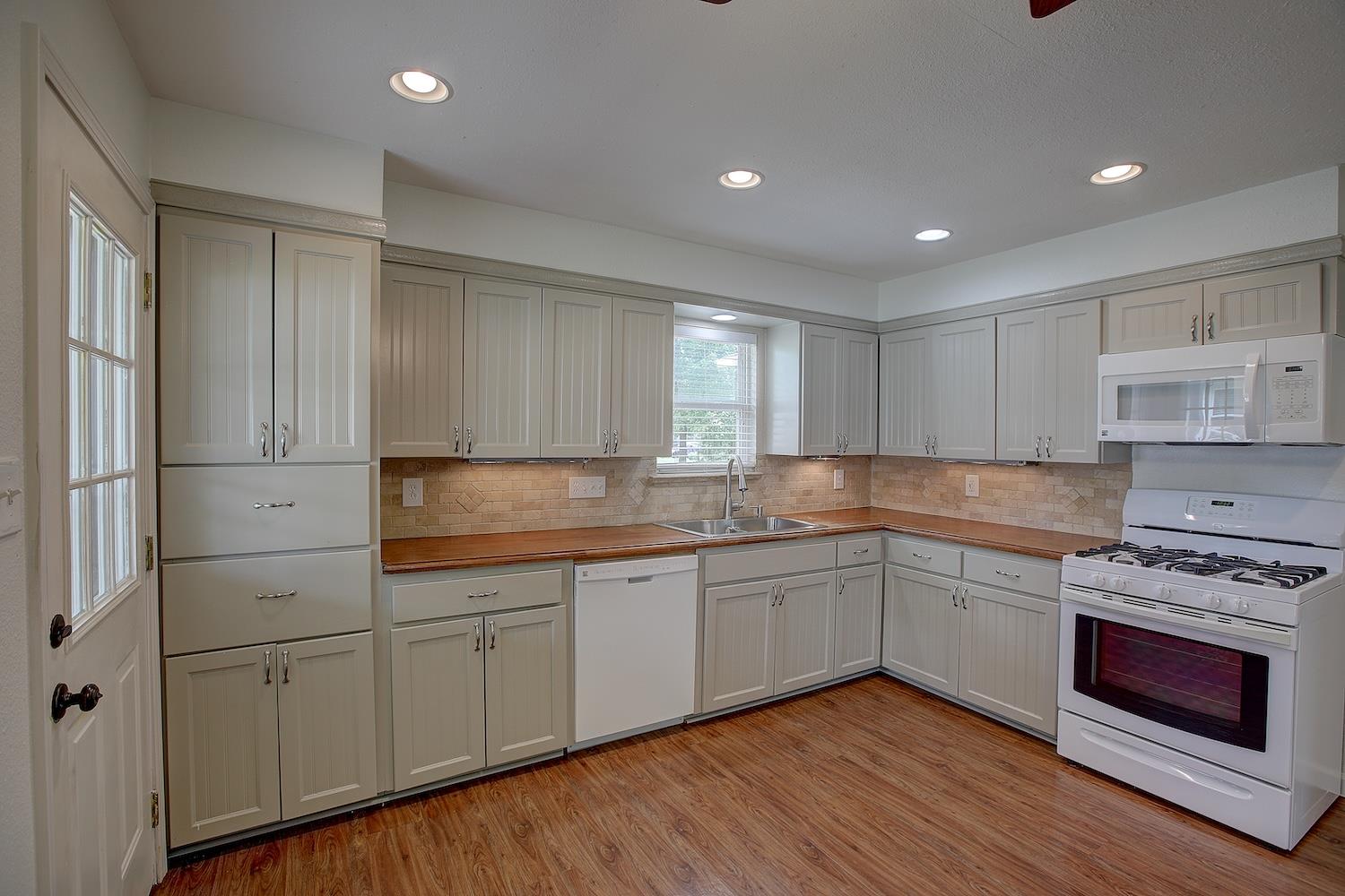 1307 Vine ST, Georgetown, TX 78626