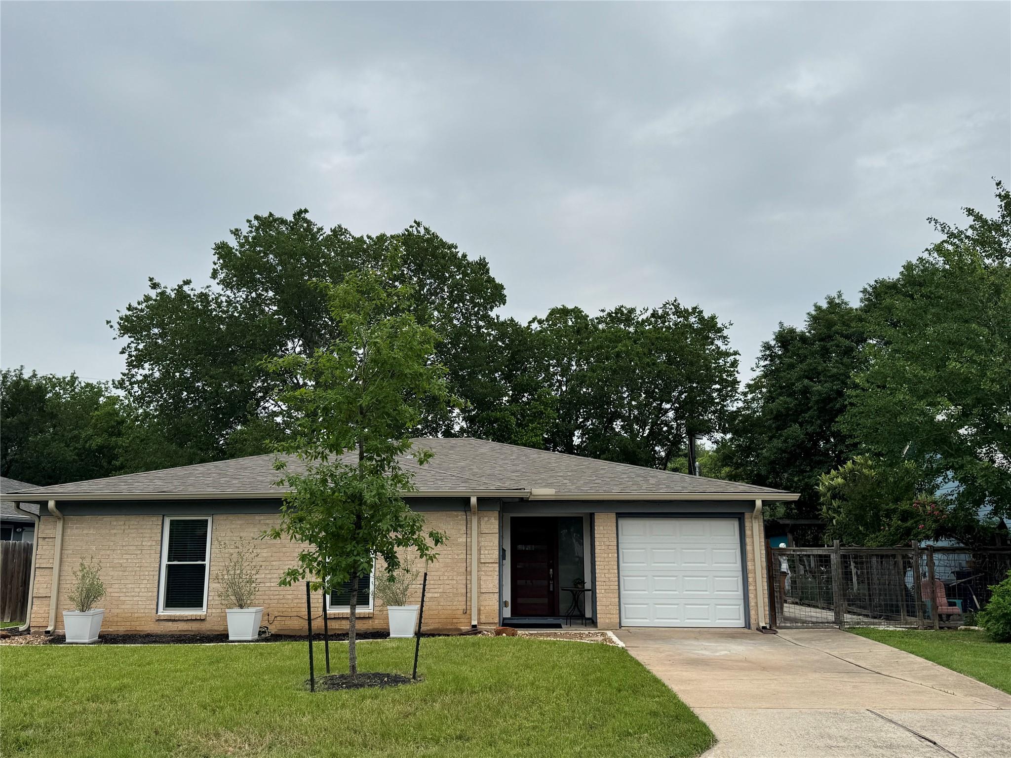 504 Heartwood DR, Austin, TX 78745