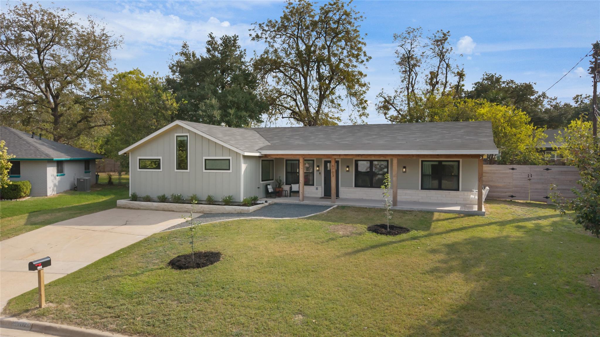 6703 Duquesne DR, Austin, TX 78723