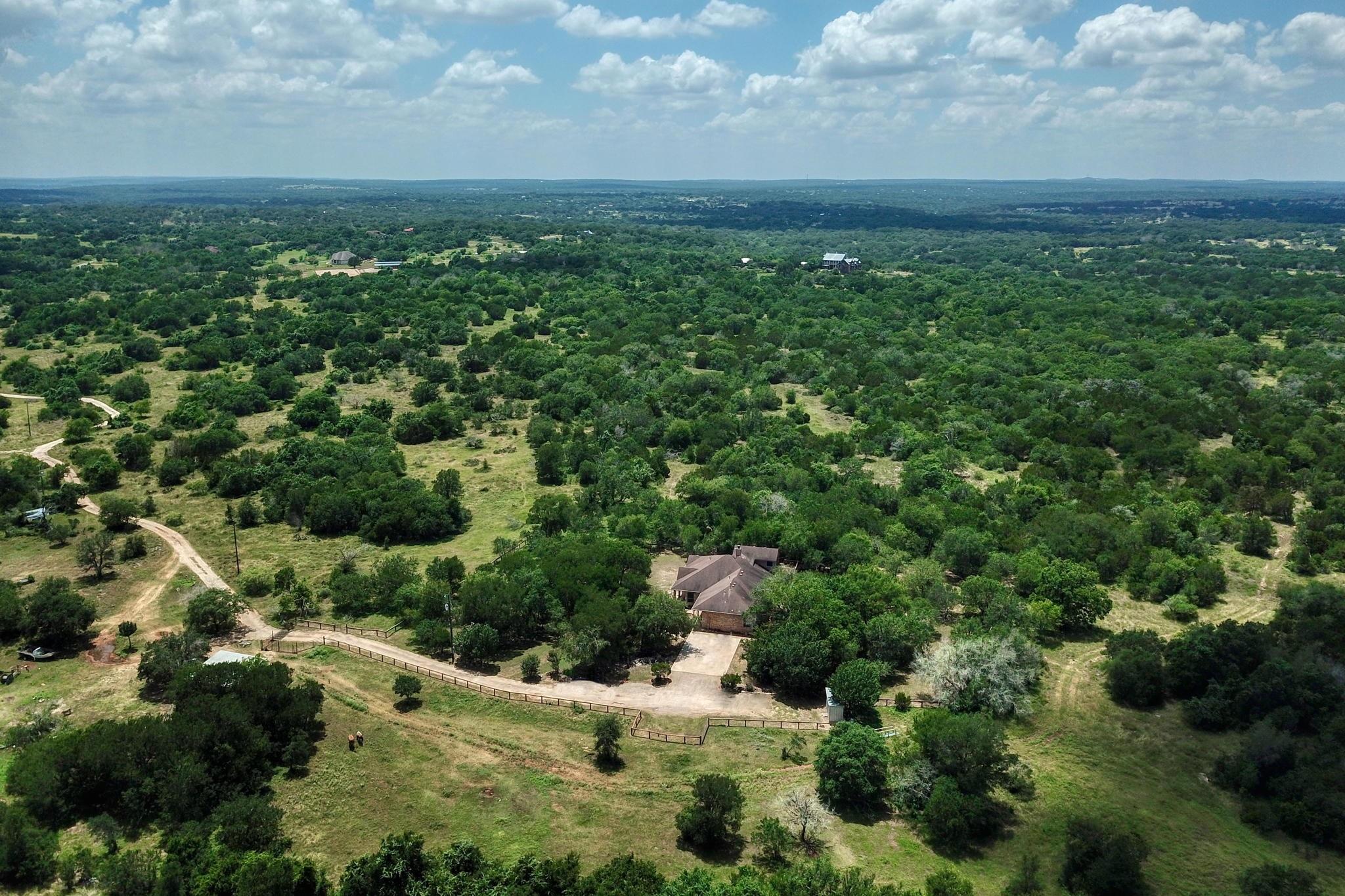 430 Indian Hills Trl, Kyle, TX 78640