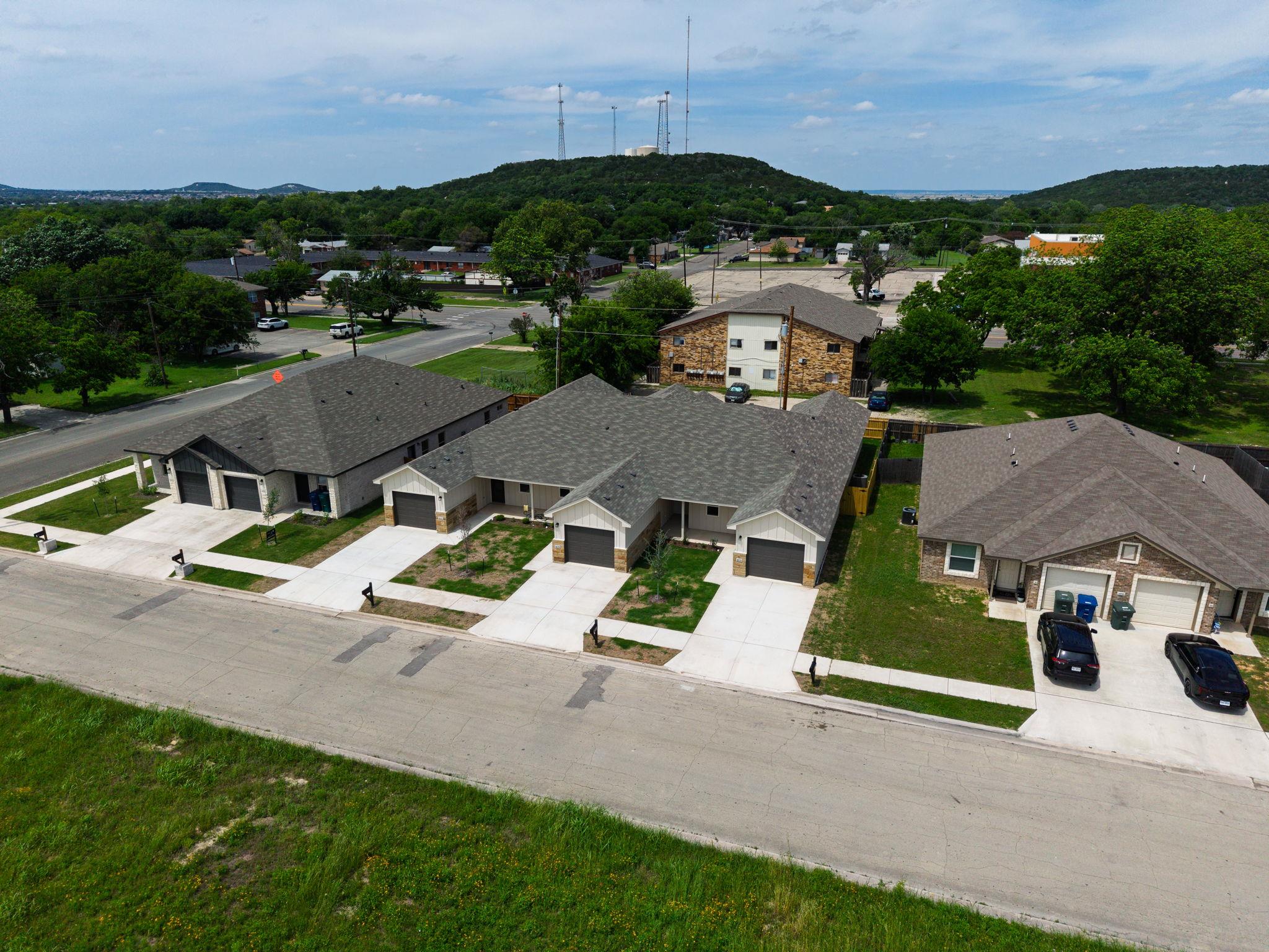 406 W Avenue C, Copperas Cove, TX 76522