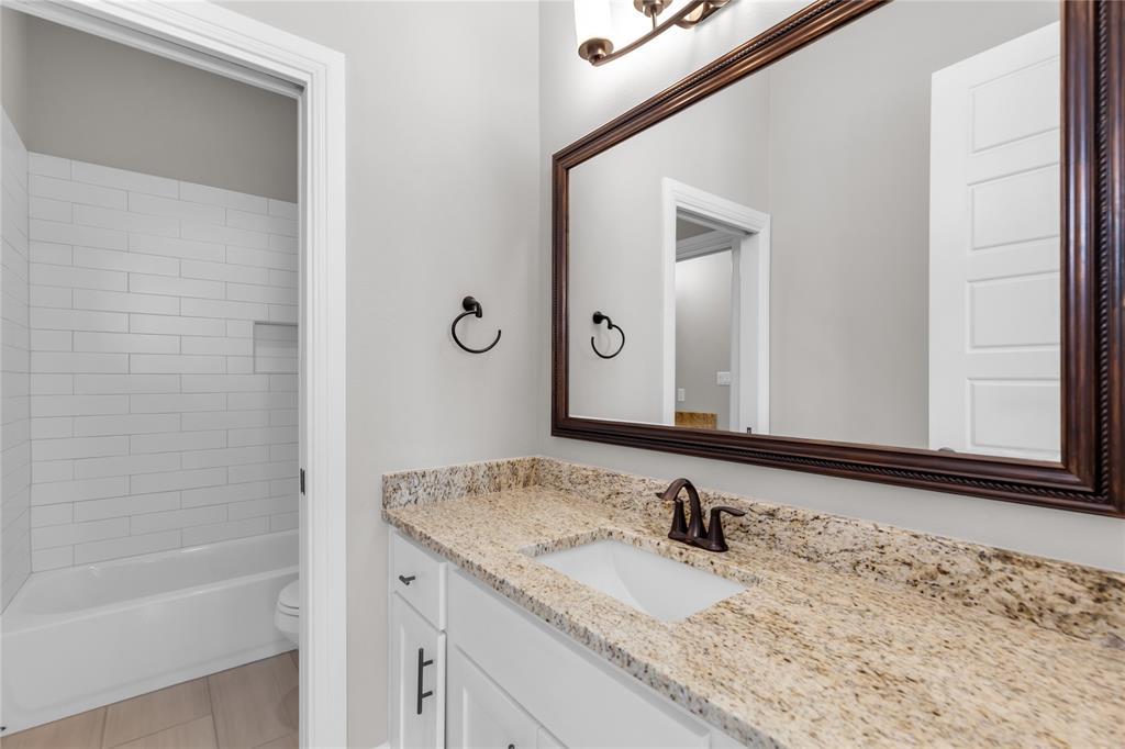 20701 Deep CRK, Lago Vista, TX 78645