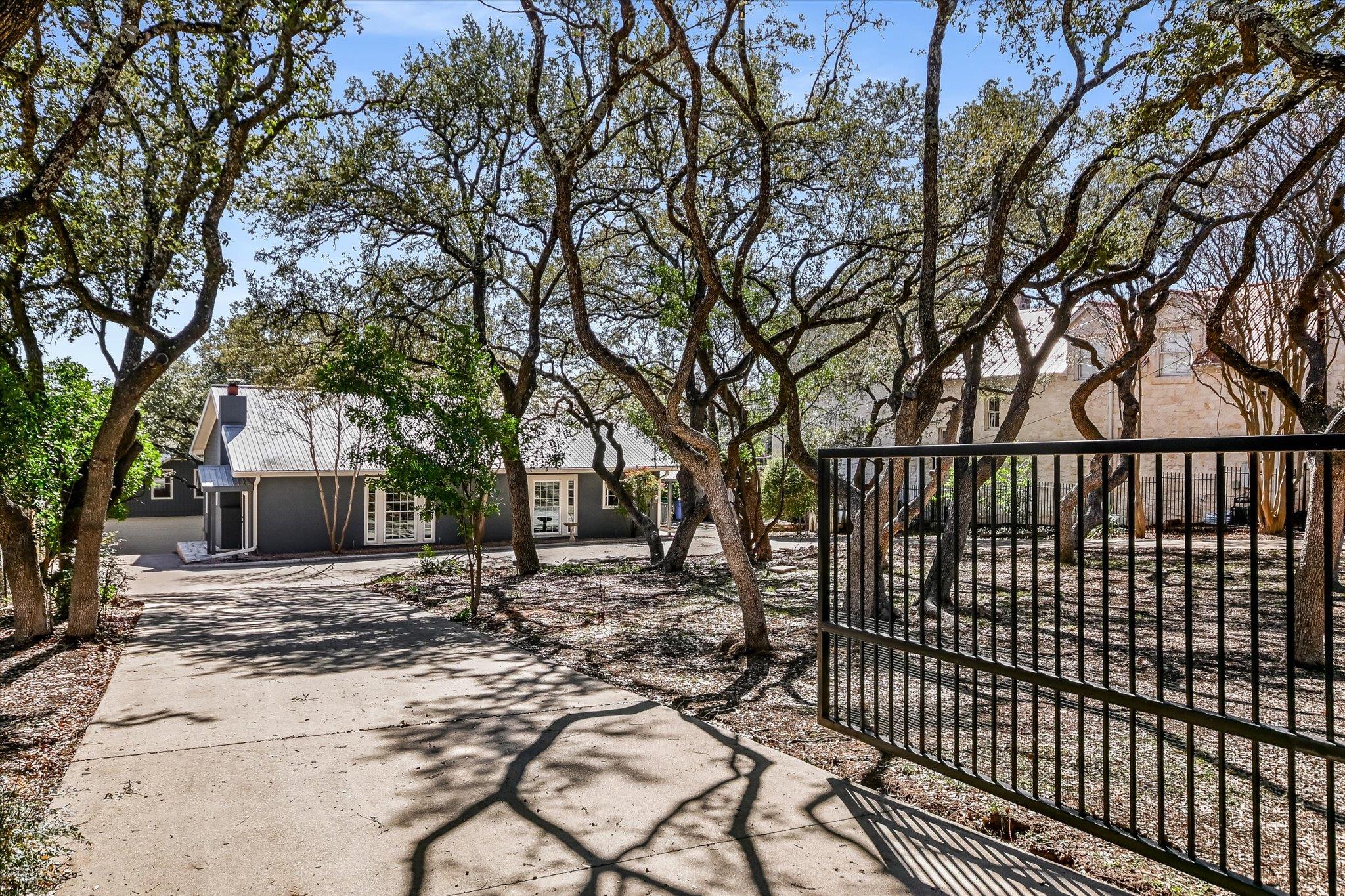6111 Hudson Bend RD, Austin, TX 78734