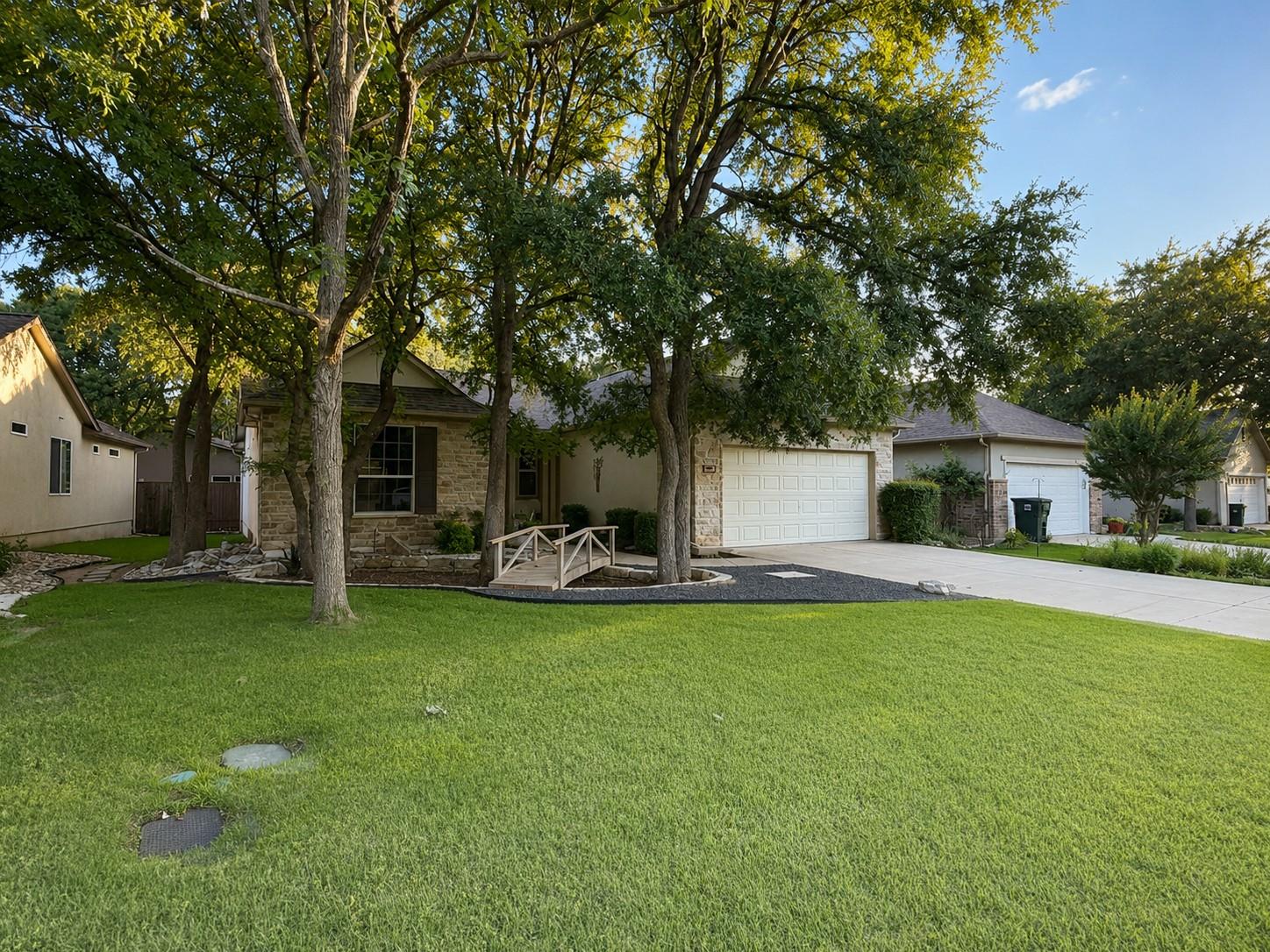 103 Harness LN, Georgetown, TX 78633