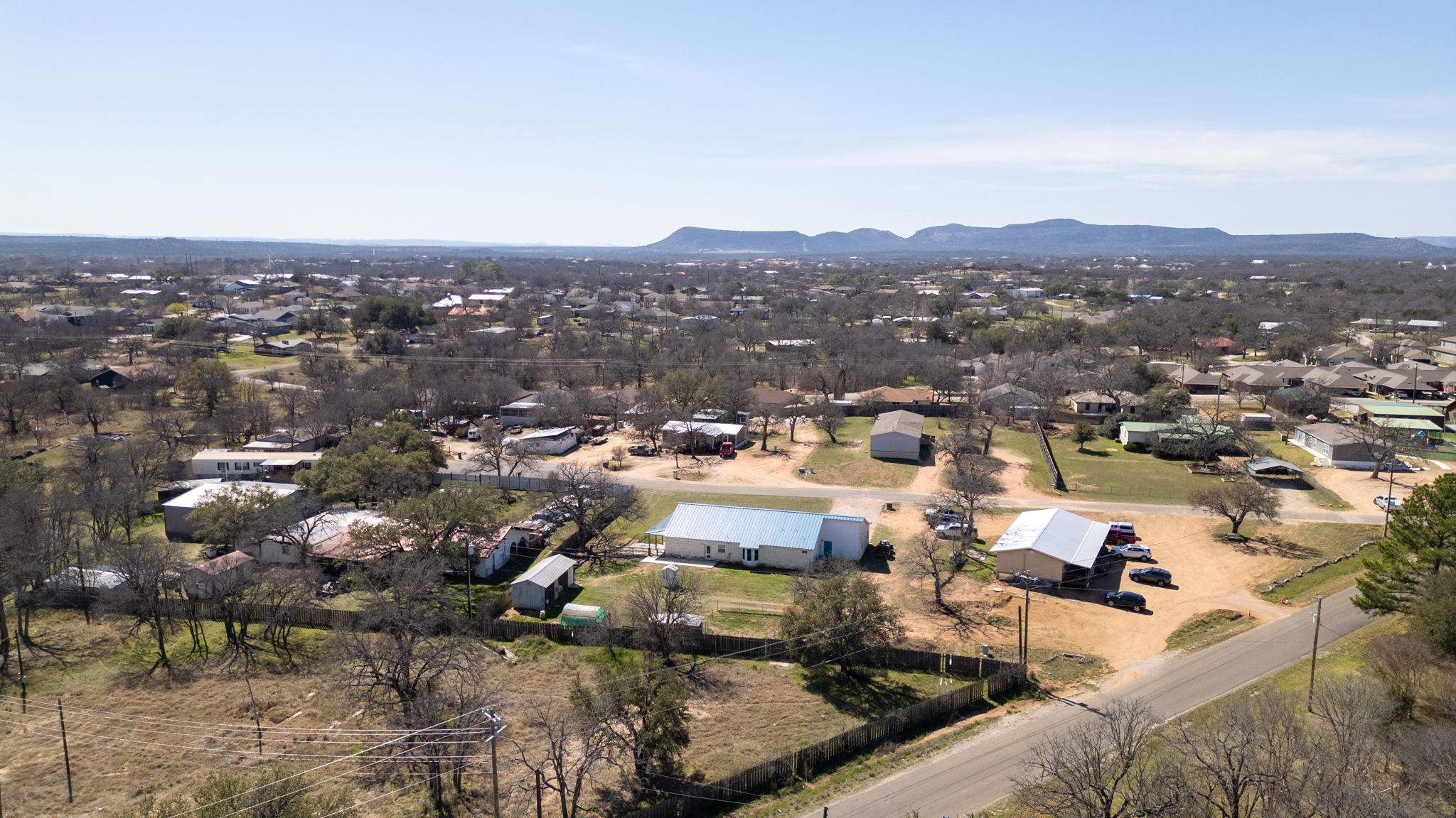 2207 Boxwood CIR, Kingsland, TX 78639