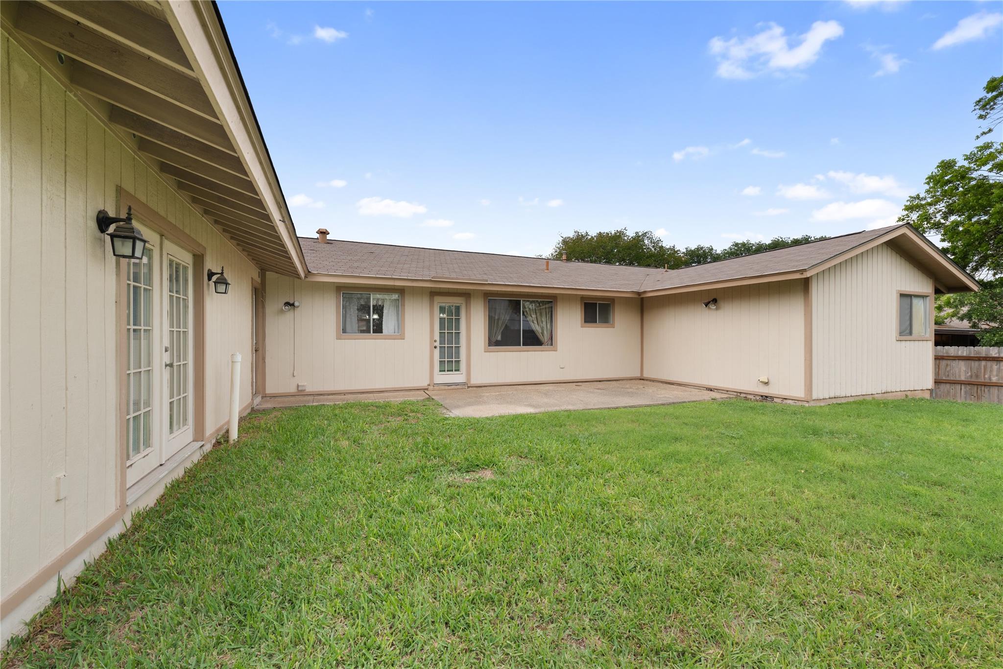 5710 Prentiss DR, San Antonio, TX 78240