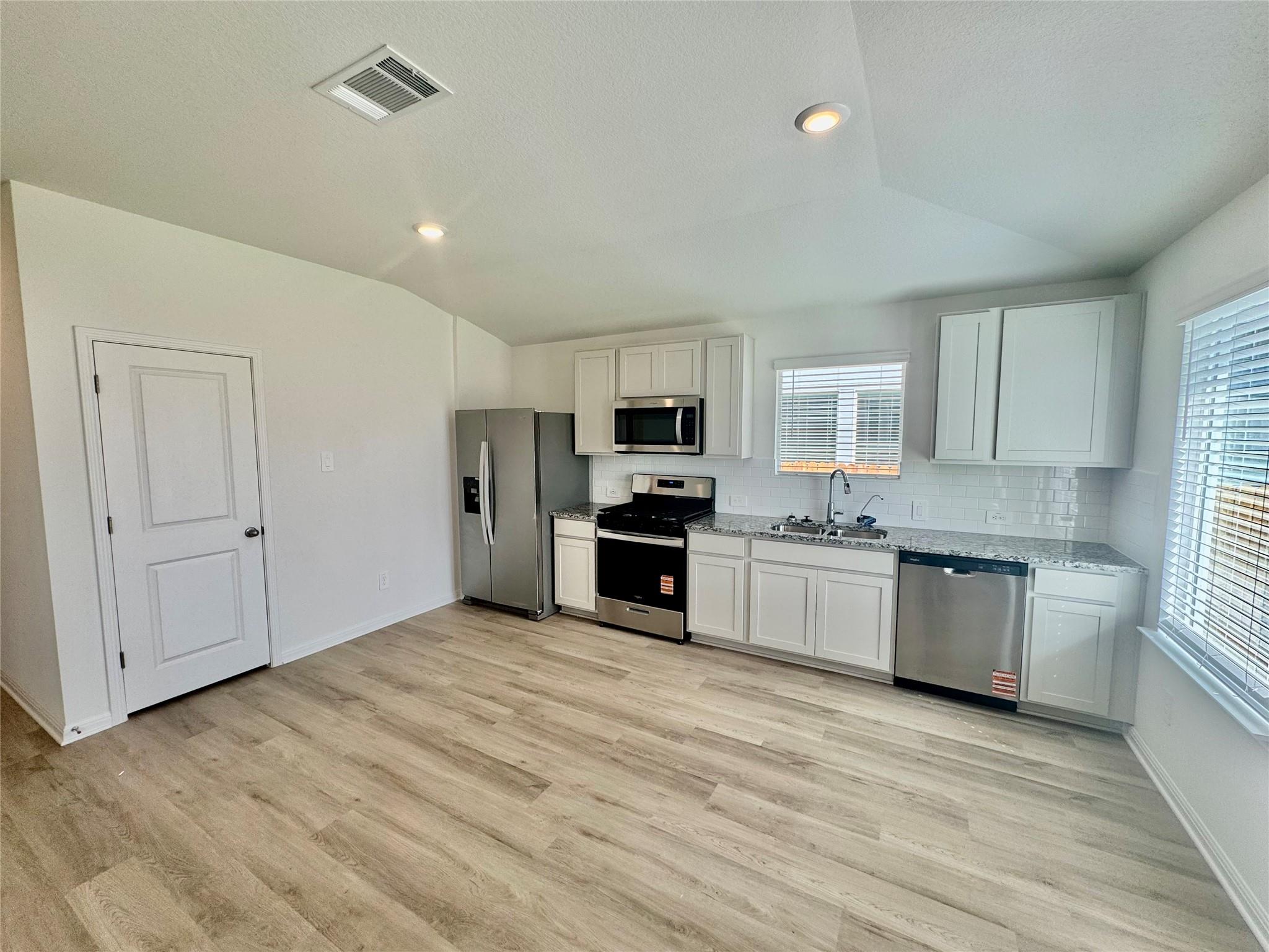 258 Texas Agate DR, Kyle, TX 78640