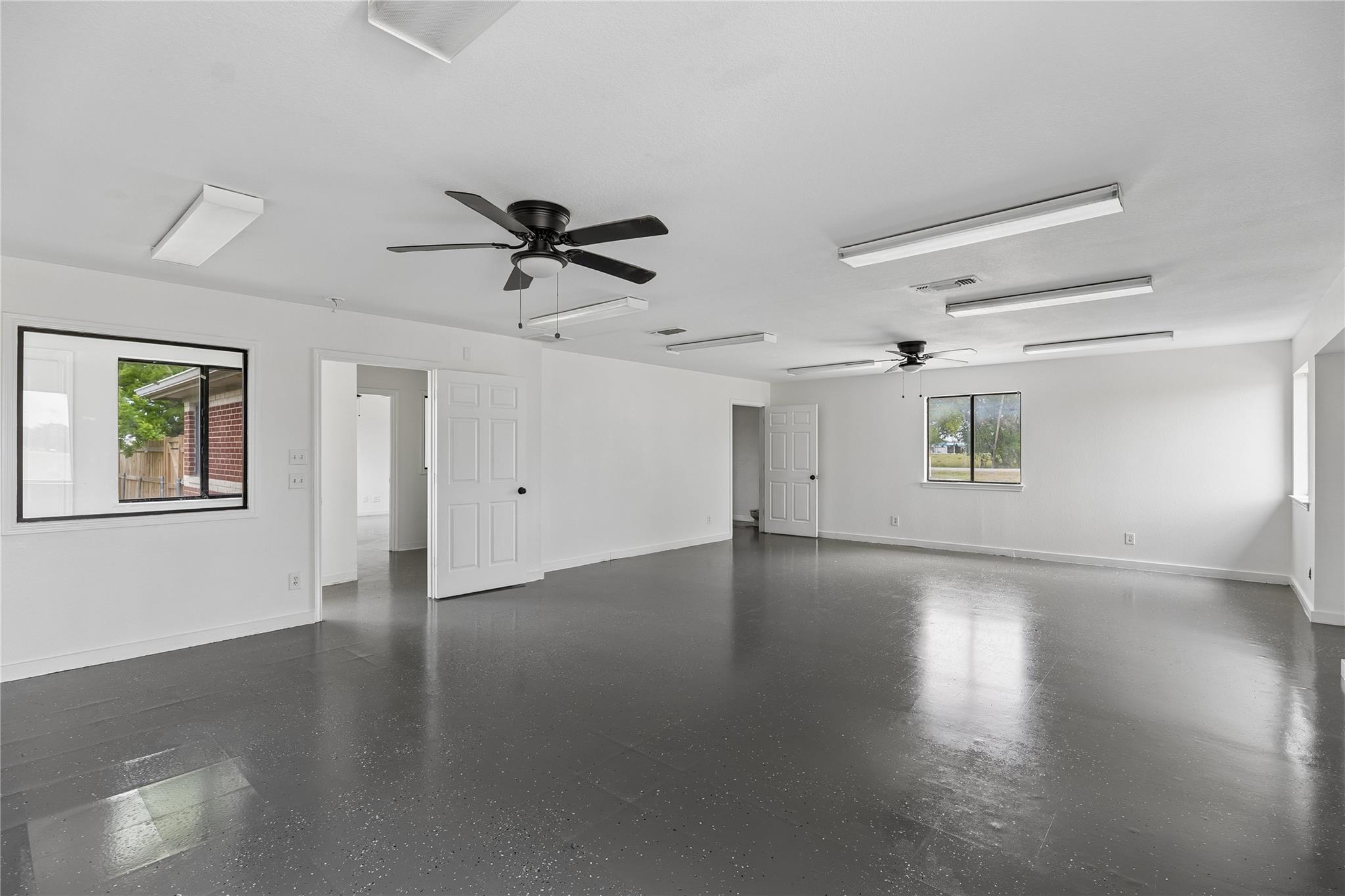 1030 S Guadalupe ST, Lockhart, TX 78644