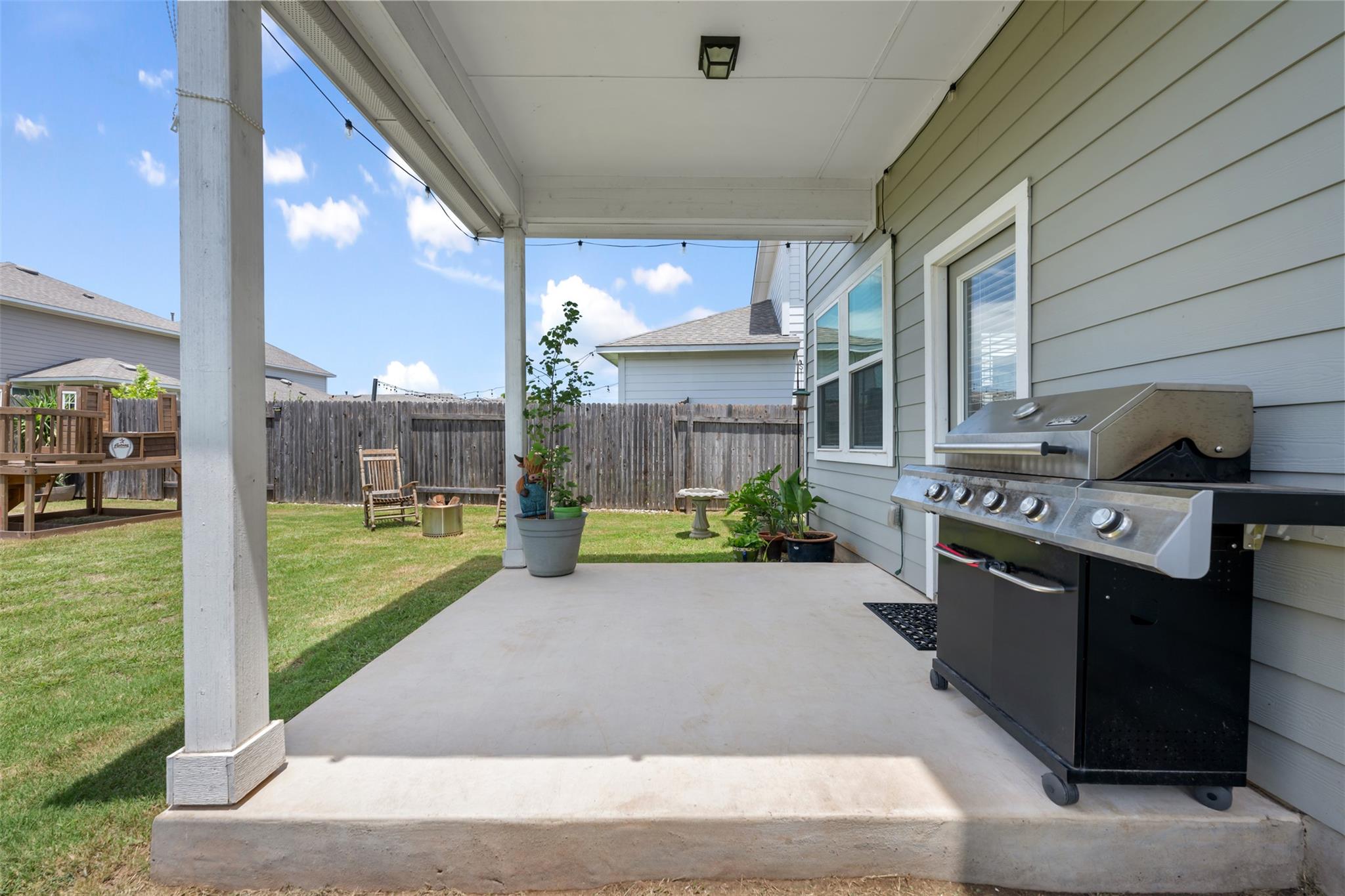 113 Oakstone DR, Georgetown, TX 78628