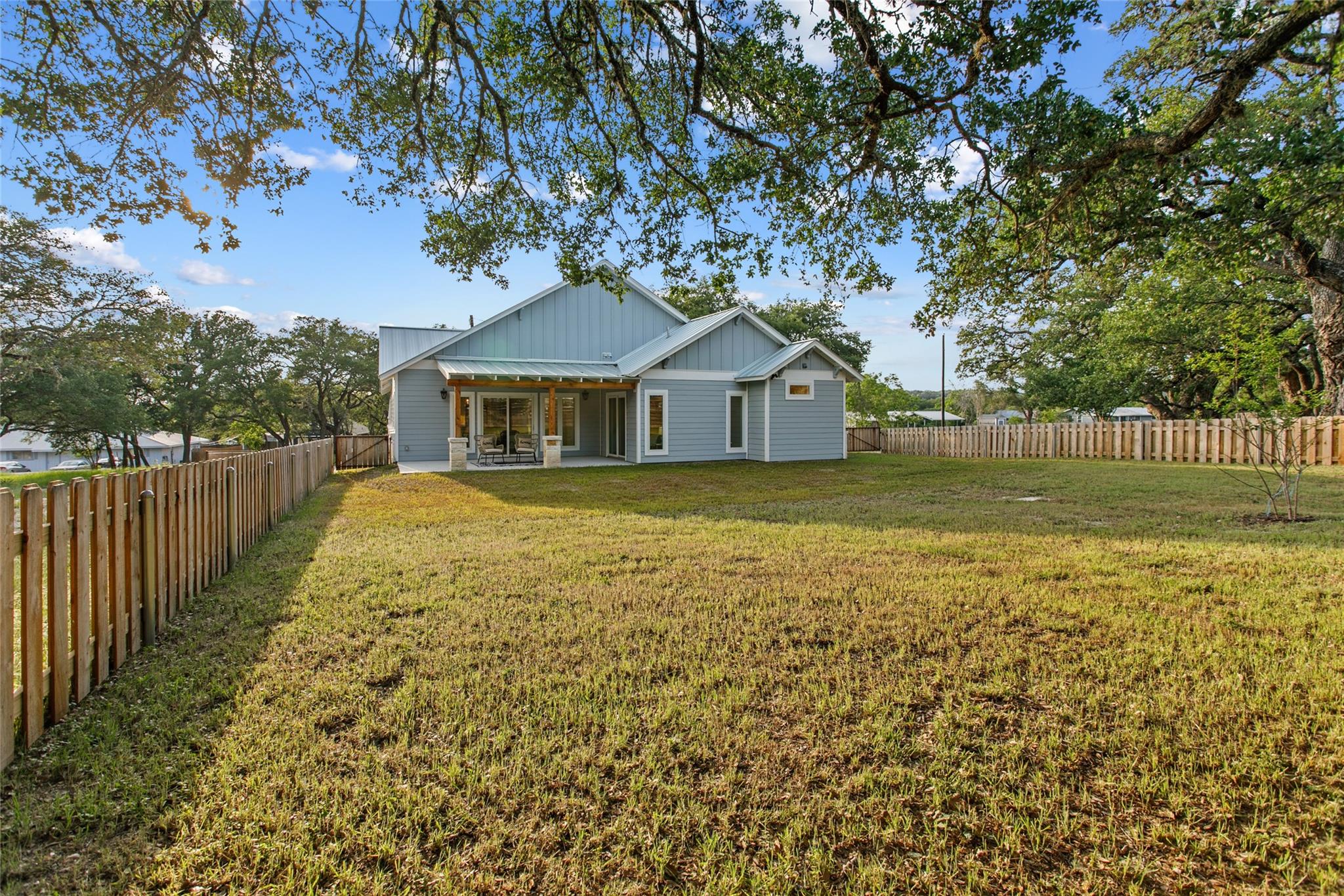 1312 Greenlawn Pw, Blanco, TX 78606
