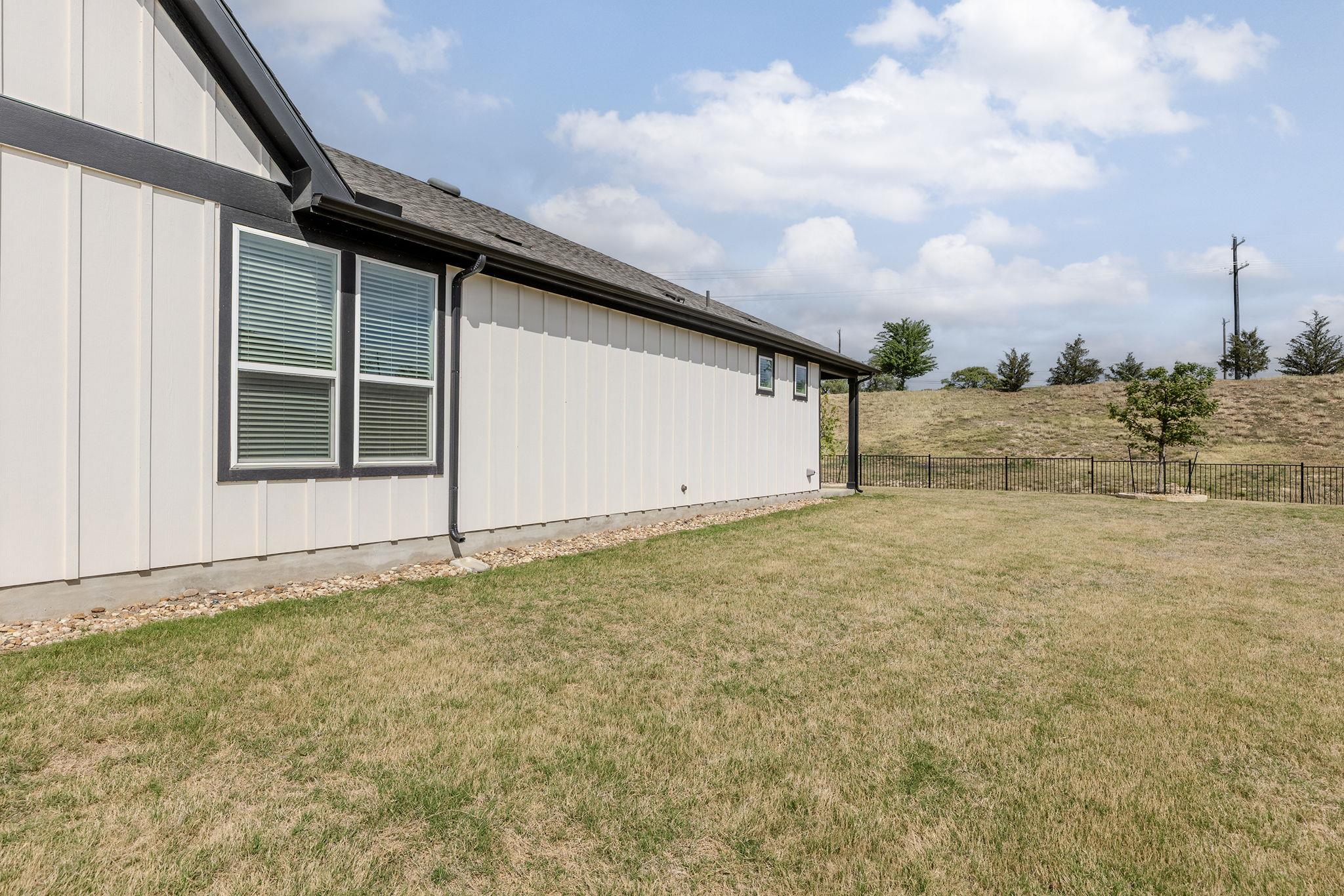 640 Martingale ST, Georgetown, TX 78633