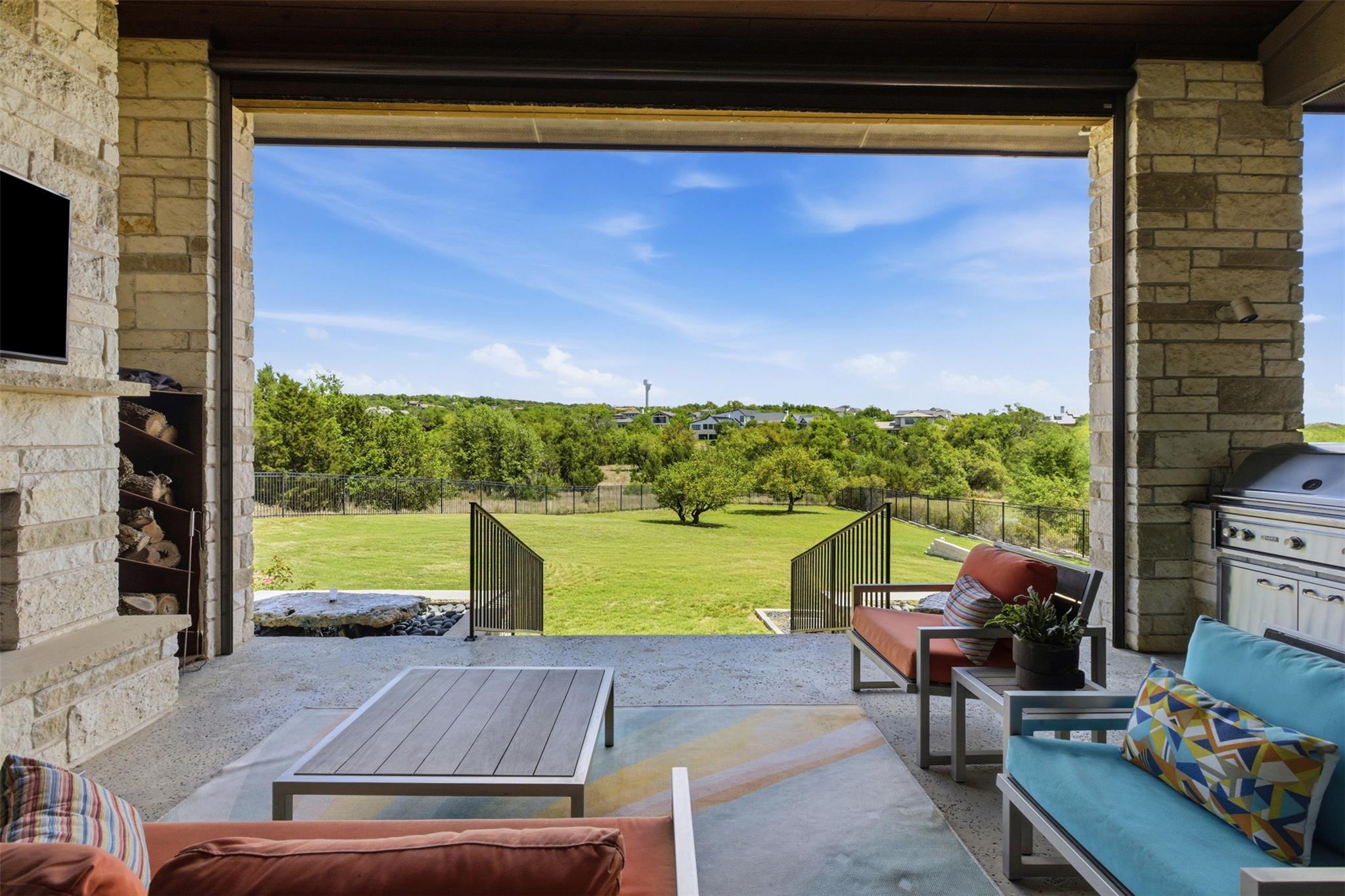 8801 Bellancia DR, Austin, TX 78738