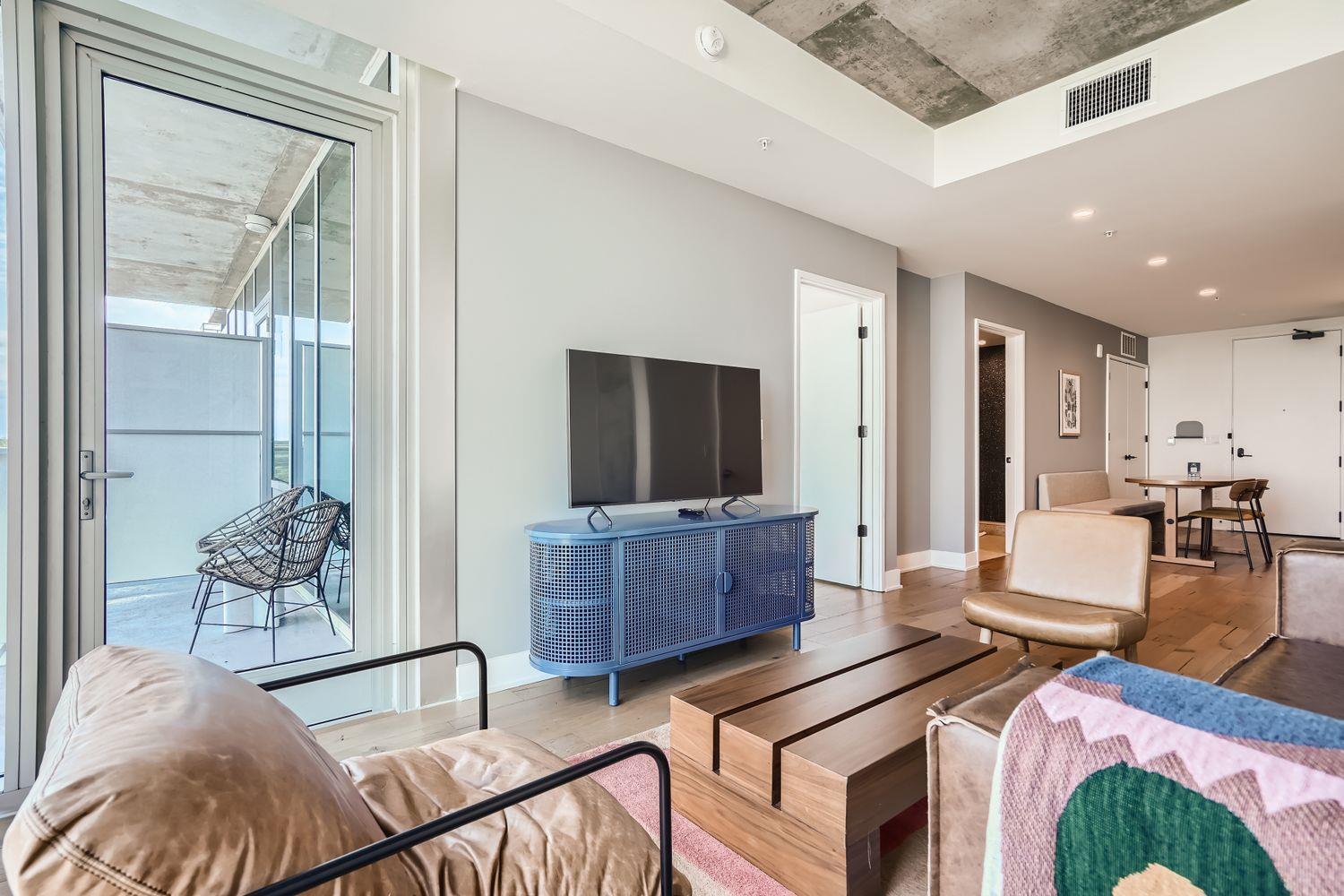 48 East Ave #1707, Austin, TX 78701