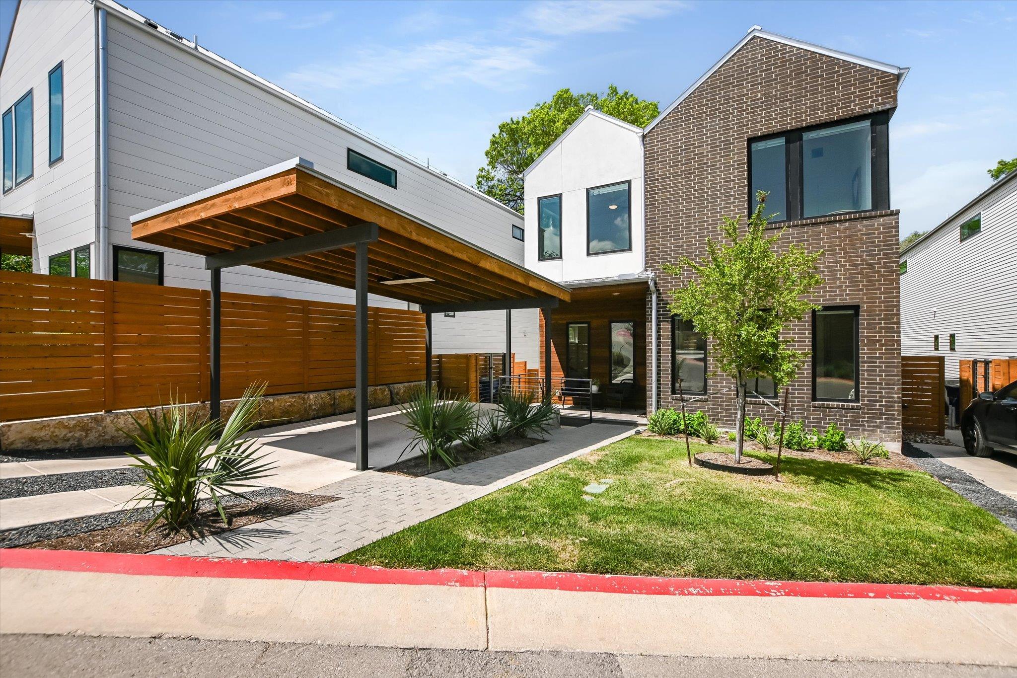 900 S 2nd ST #6, Austin, TX 78704