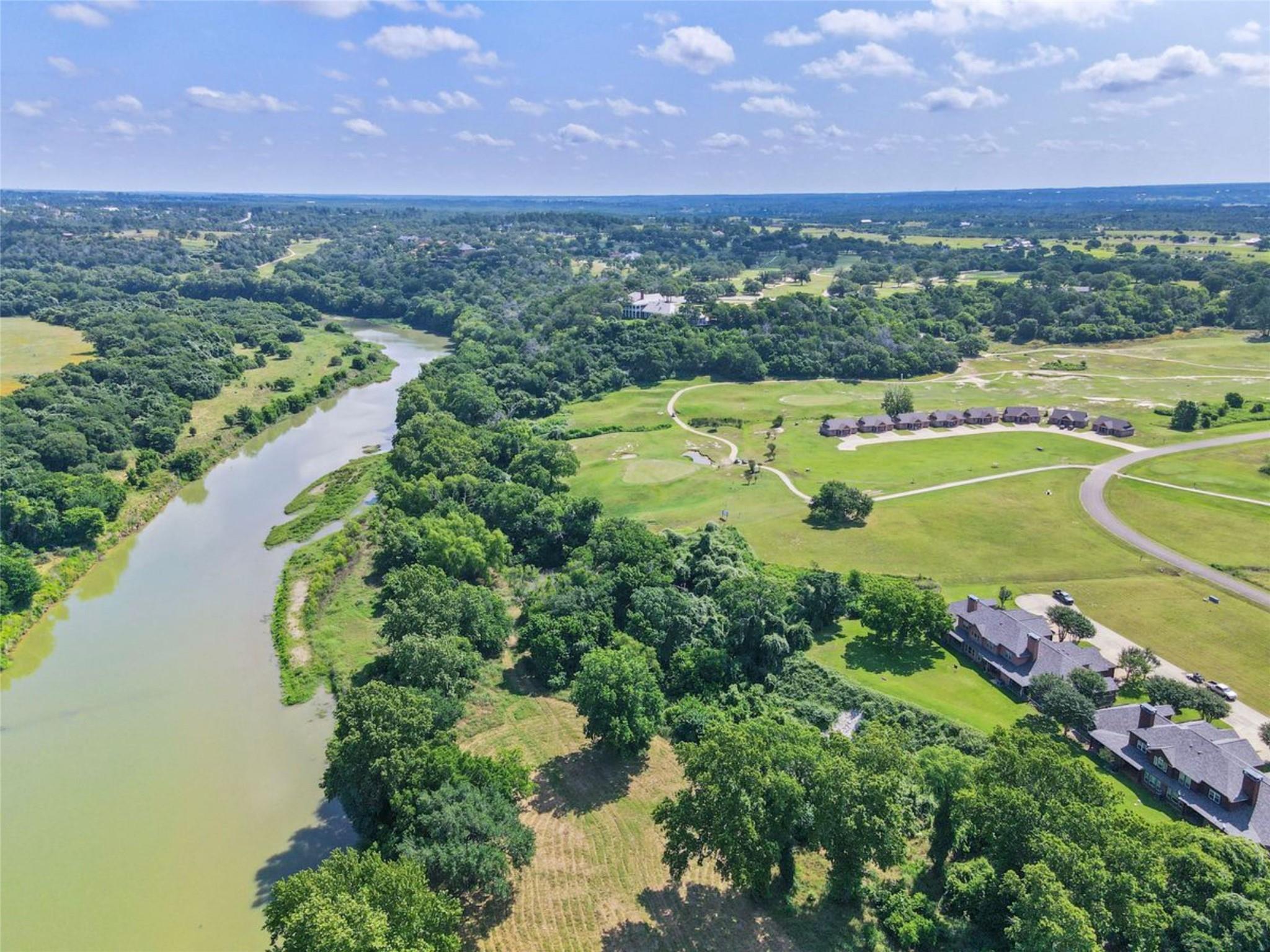 539 Colovista PKWY #B101, Bastrop, TX 78602