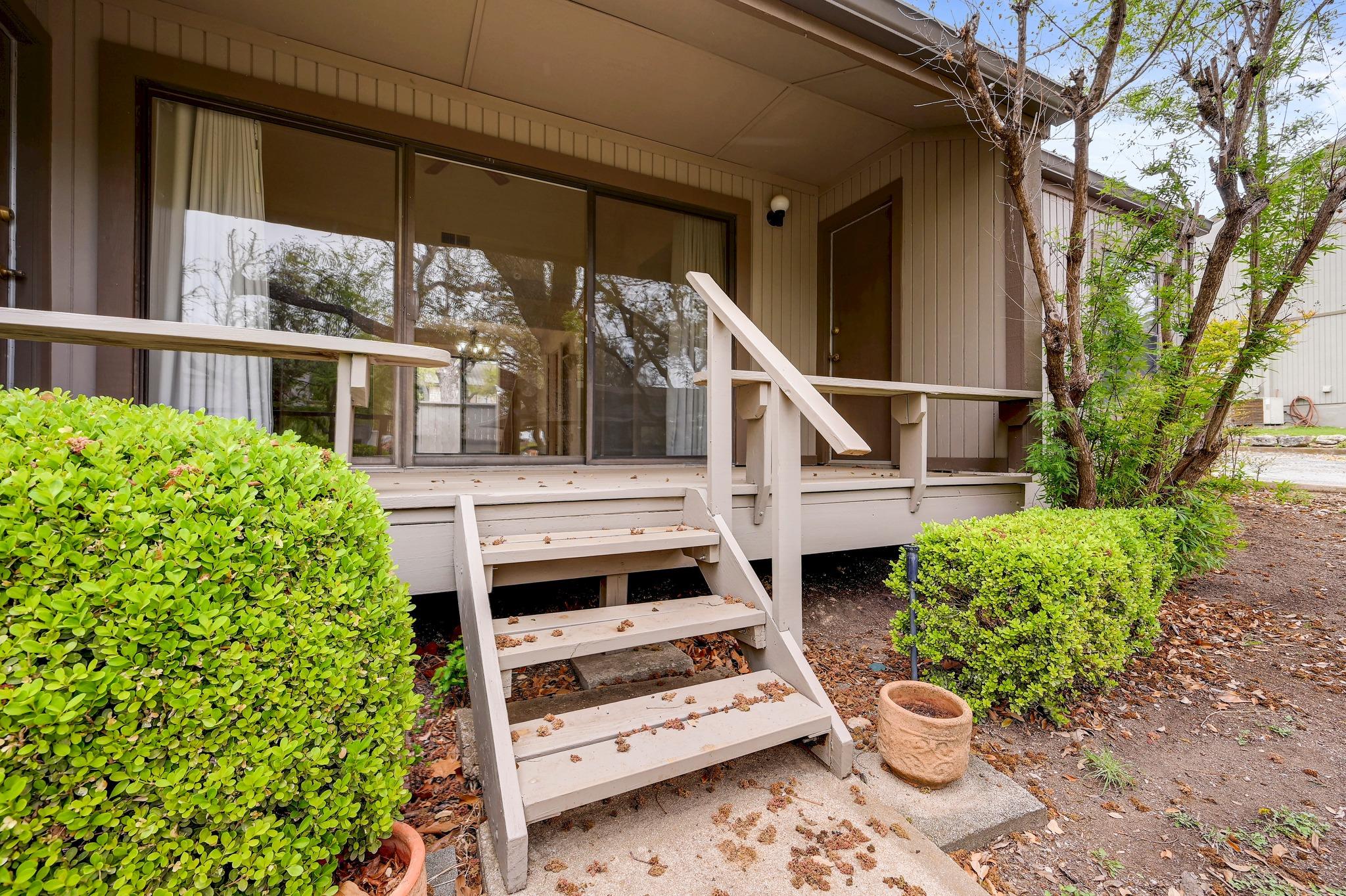 1875 West LN #112, Kerrville, TX 78028