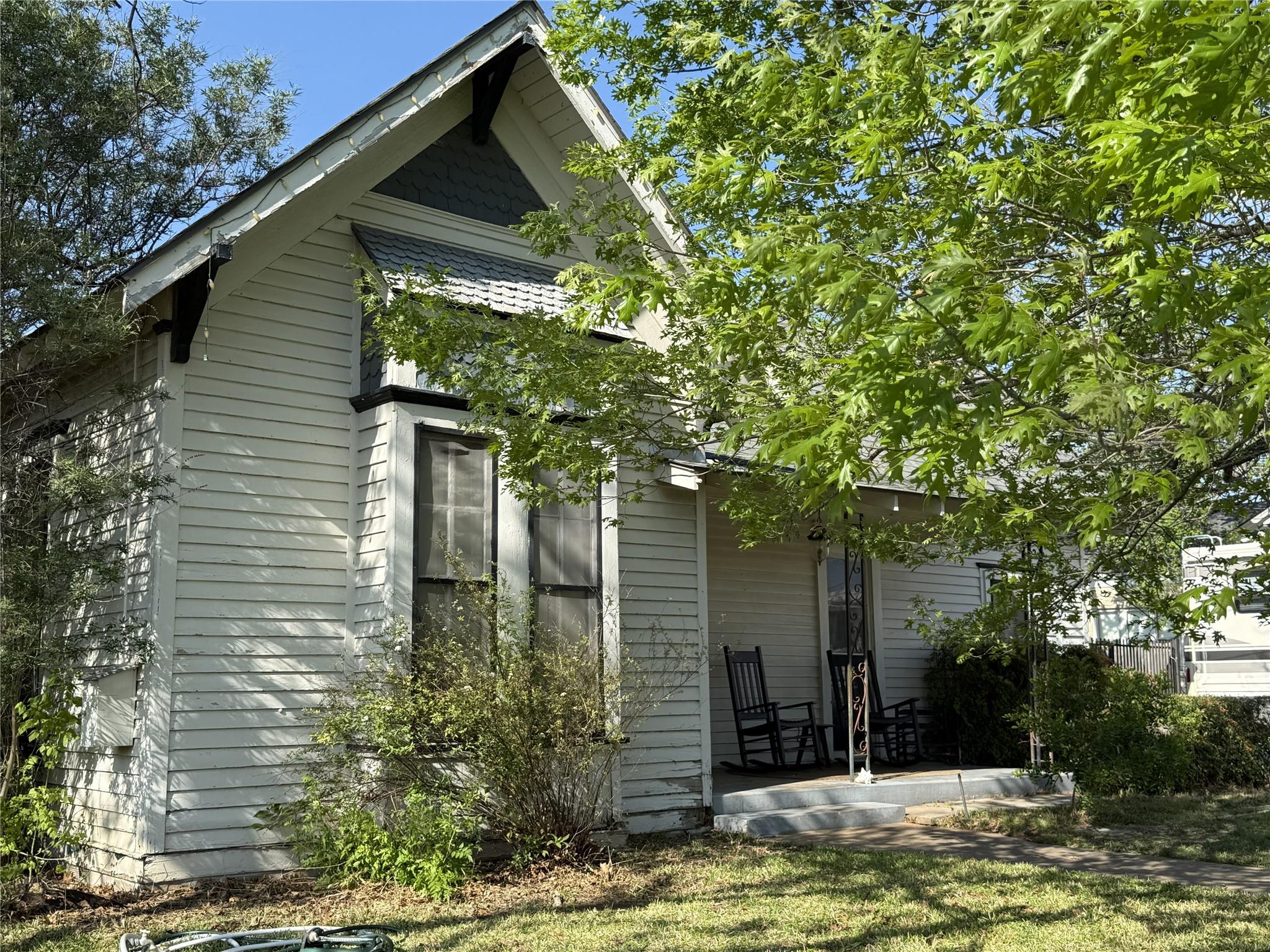 505 E 8th ST, Georgetown, TX 78626