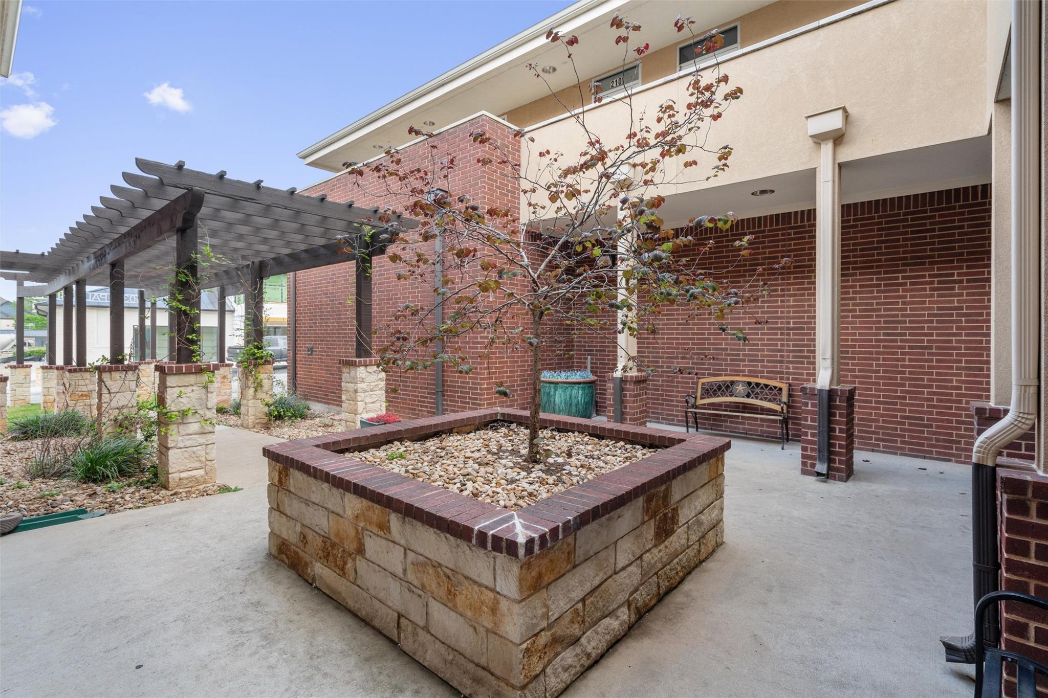 503 E Palm Valley BLVD #220, Round Rock, TX 78664