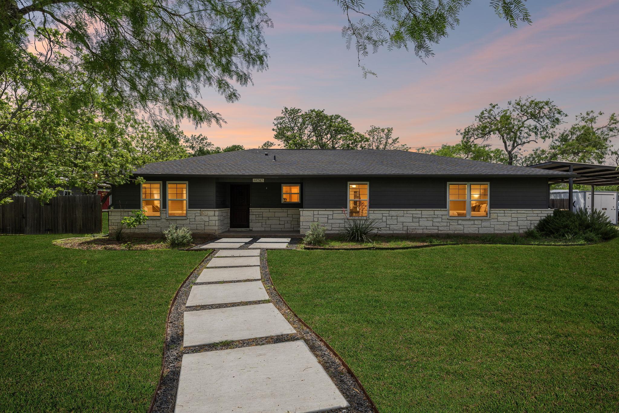 12747 Burson DR, Manchaca, TX 78652