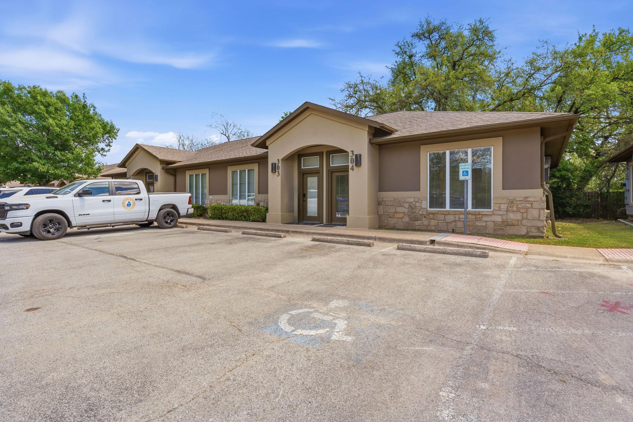 13284 Pond Springs RD, Austin, TX 78729