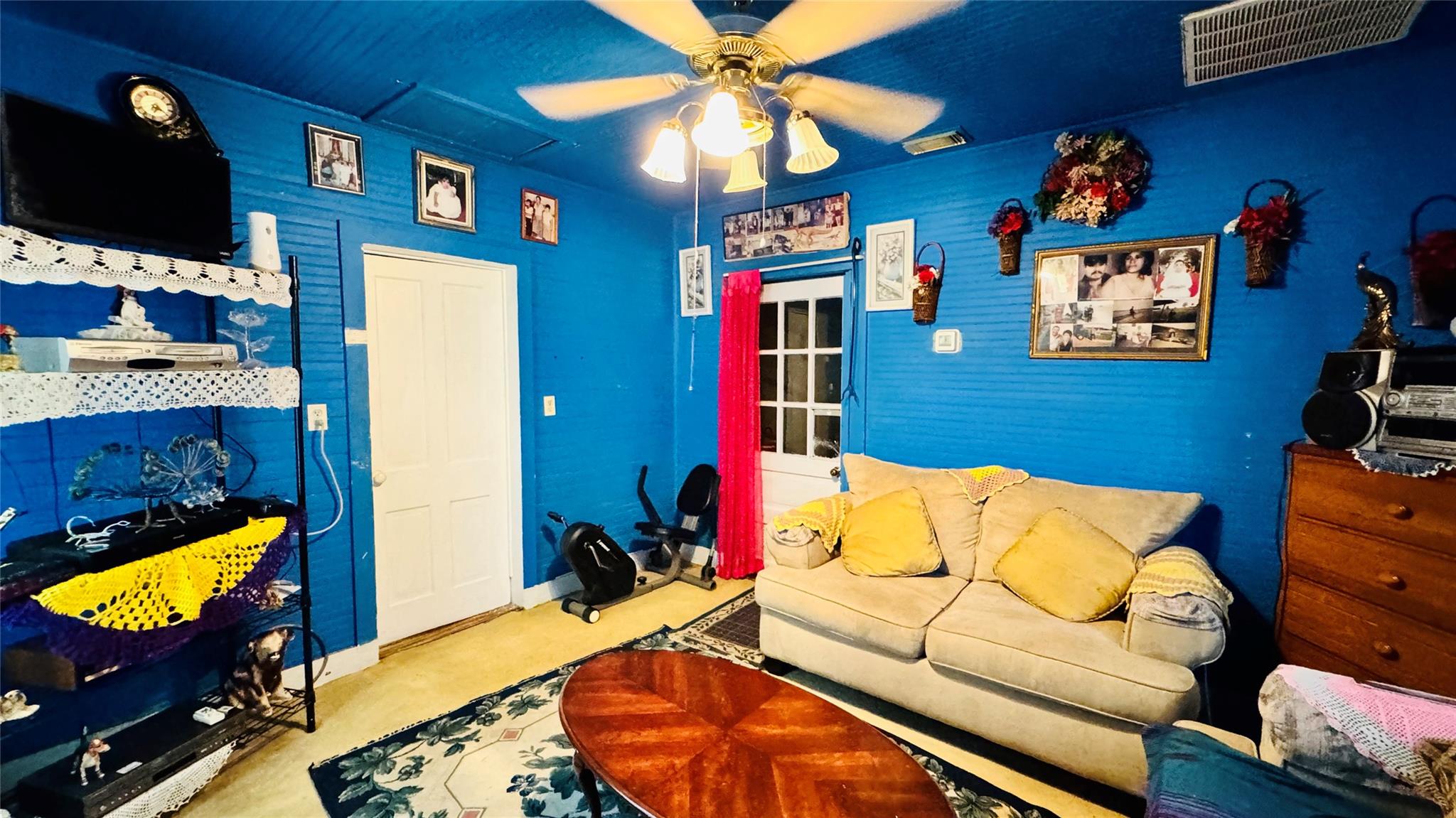 1604 S Pine ST, Georgetown, TX 78626